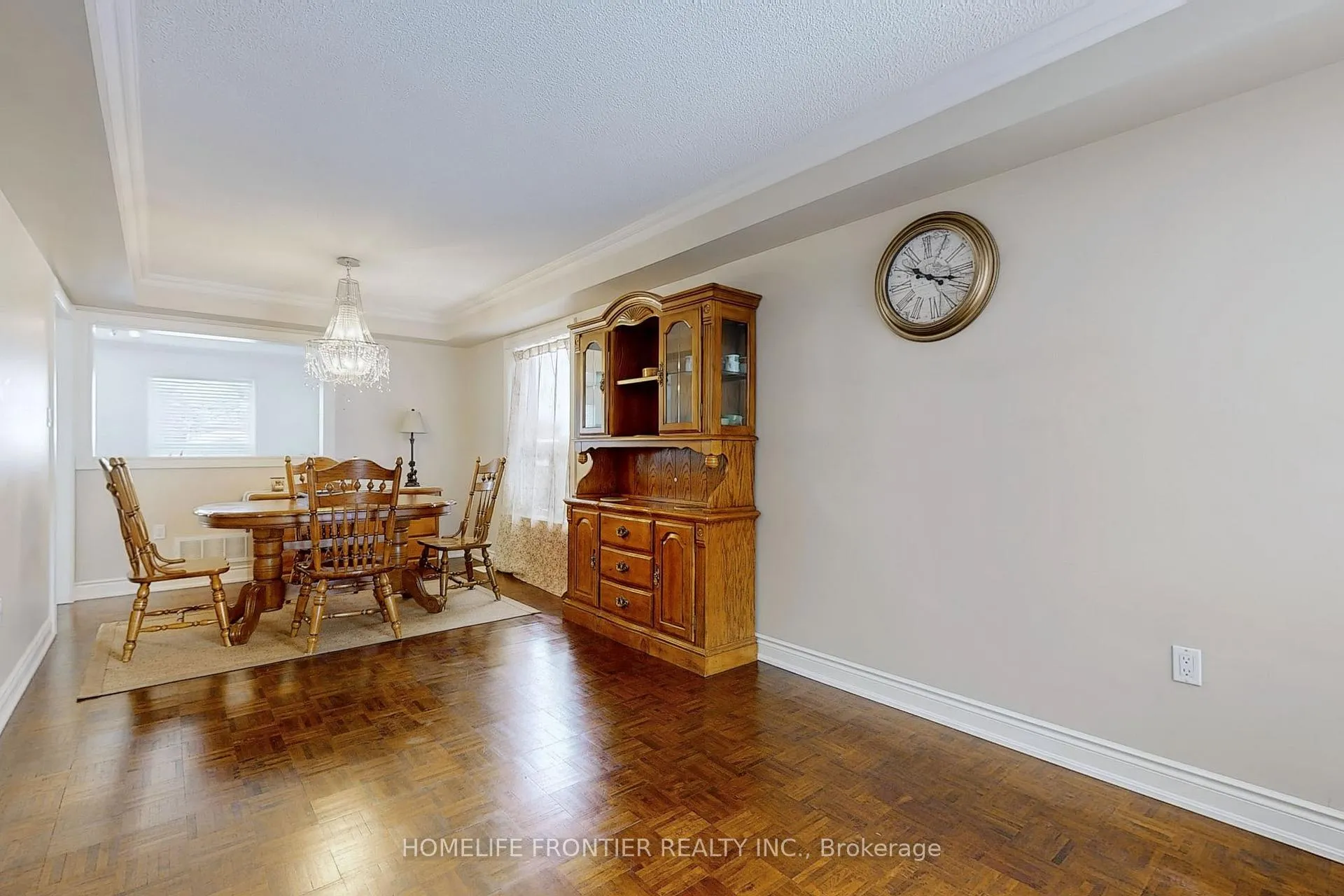 Photo 5 of 28 Smith Street, New Tecumseth, Alliston — HOMEH