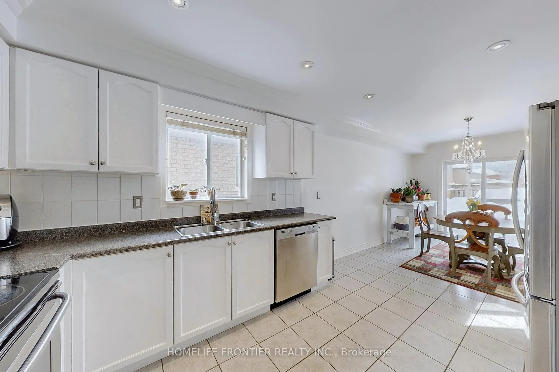 Photo 10 of 28 Smith Street, New Tecumseth, Alliston — HOMEH