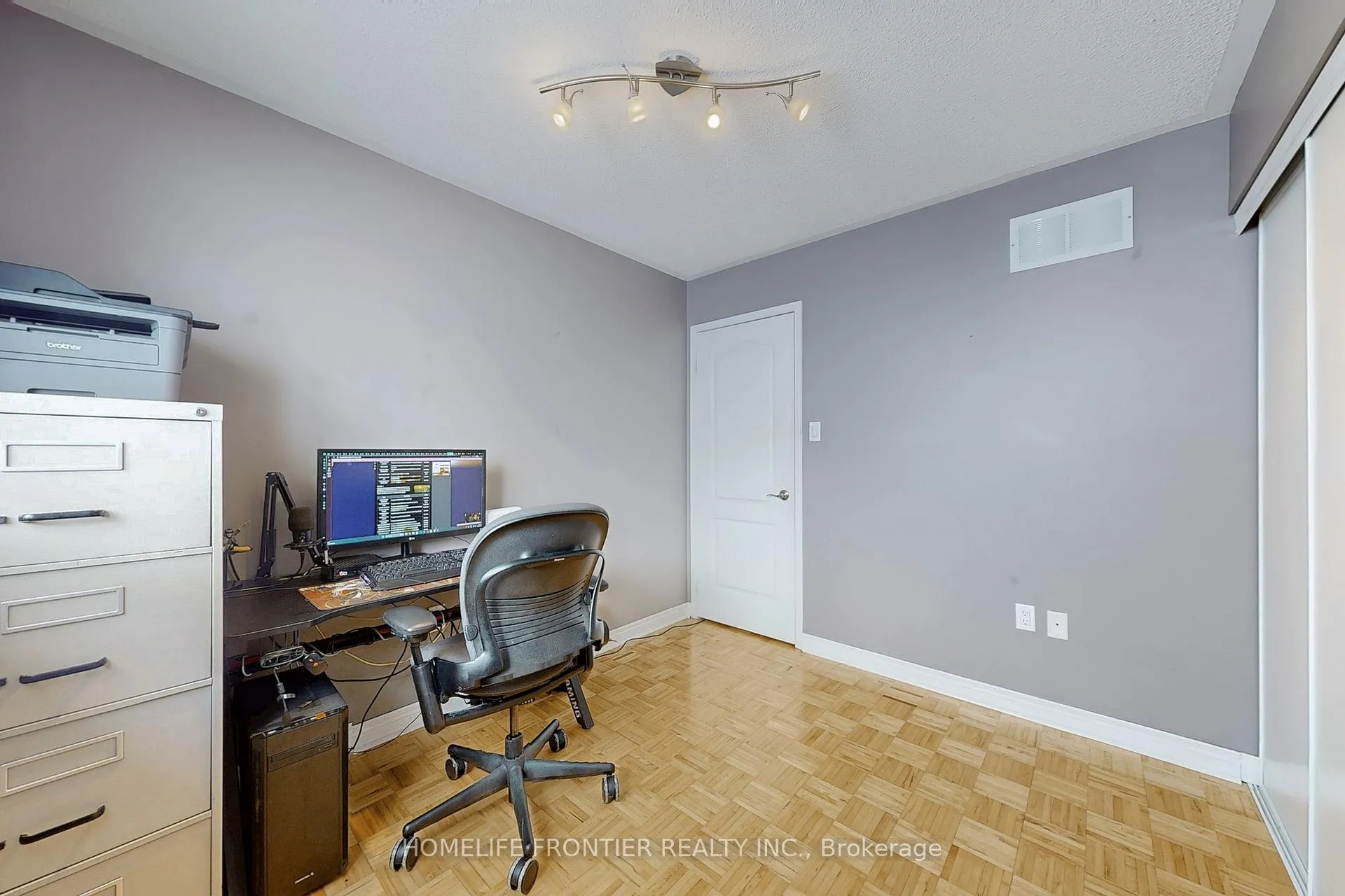 Photo 22 of 28 Smith Street, New Tecumseth, Alliston — HOMEH