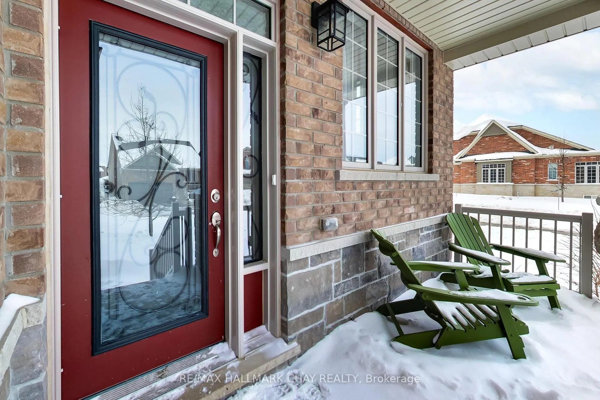 Photo 3 of 11 Cameron Street, Springwater, Minesing — HOMEH