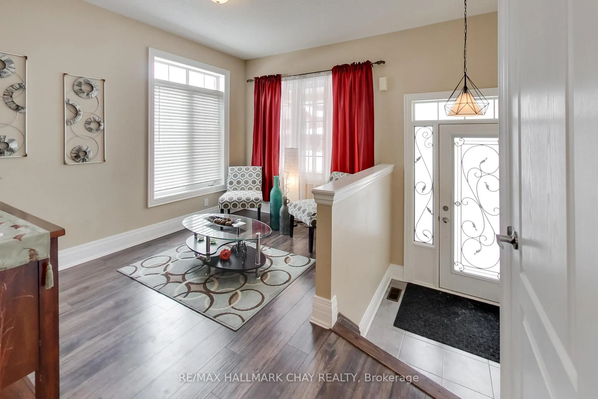 Photo 5 of 11 Cameron Street, Springwater, Minesing — HOMEH