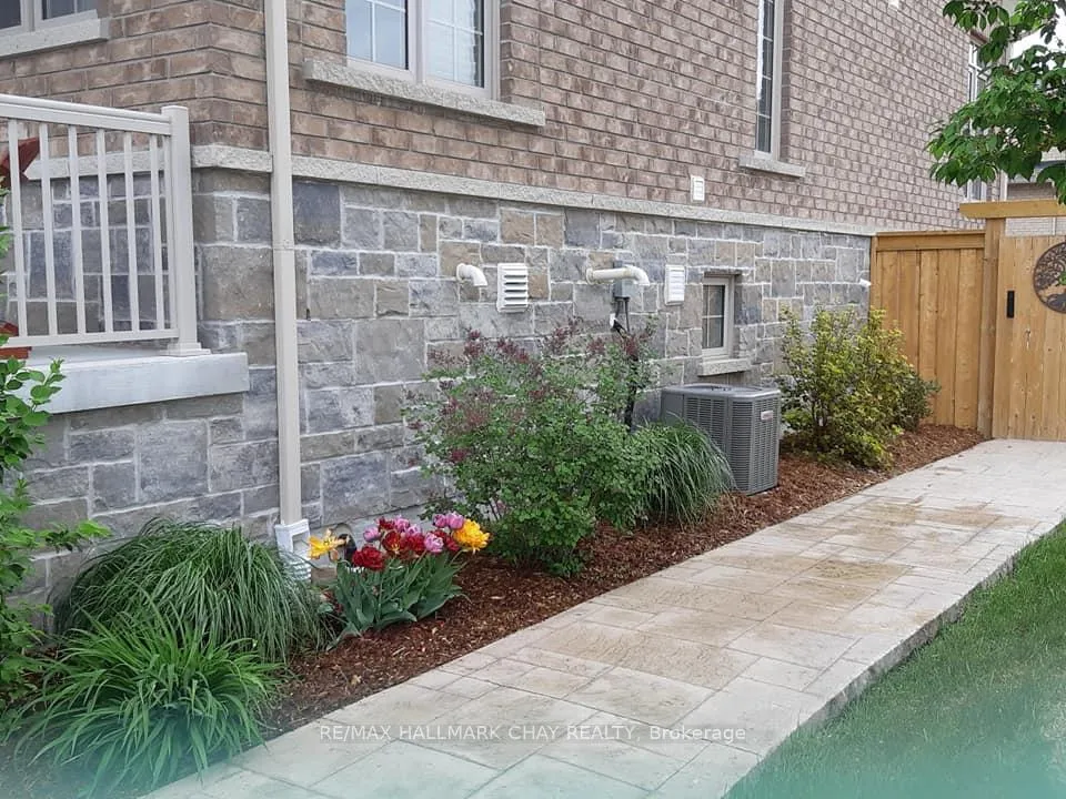 Photo 32 of 11 Cameron Street, Springwater, Minesing — HOMEH