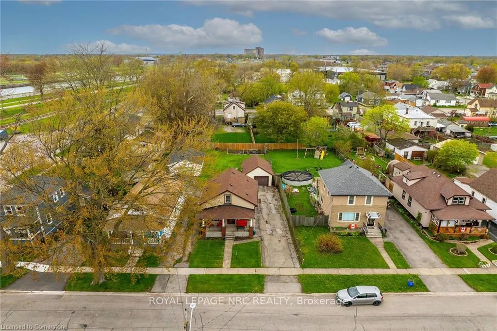 Photo 4 of 84 Bell Street, Port Colborne, Killaly East — HOMEH