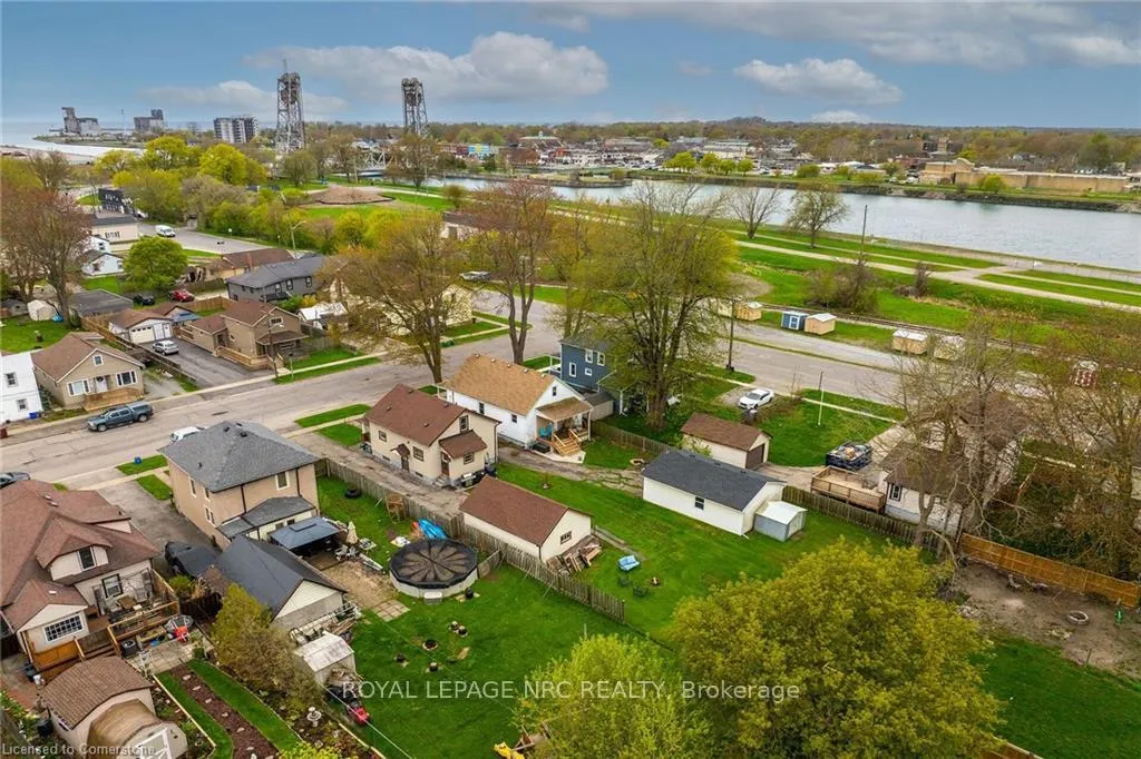 Photo 38 of 84 Bell Street, Port Colborne, Killaly East — HOMEH