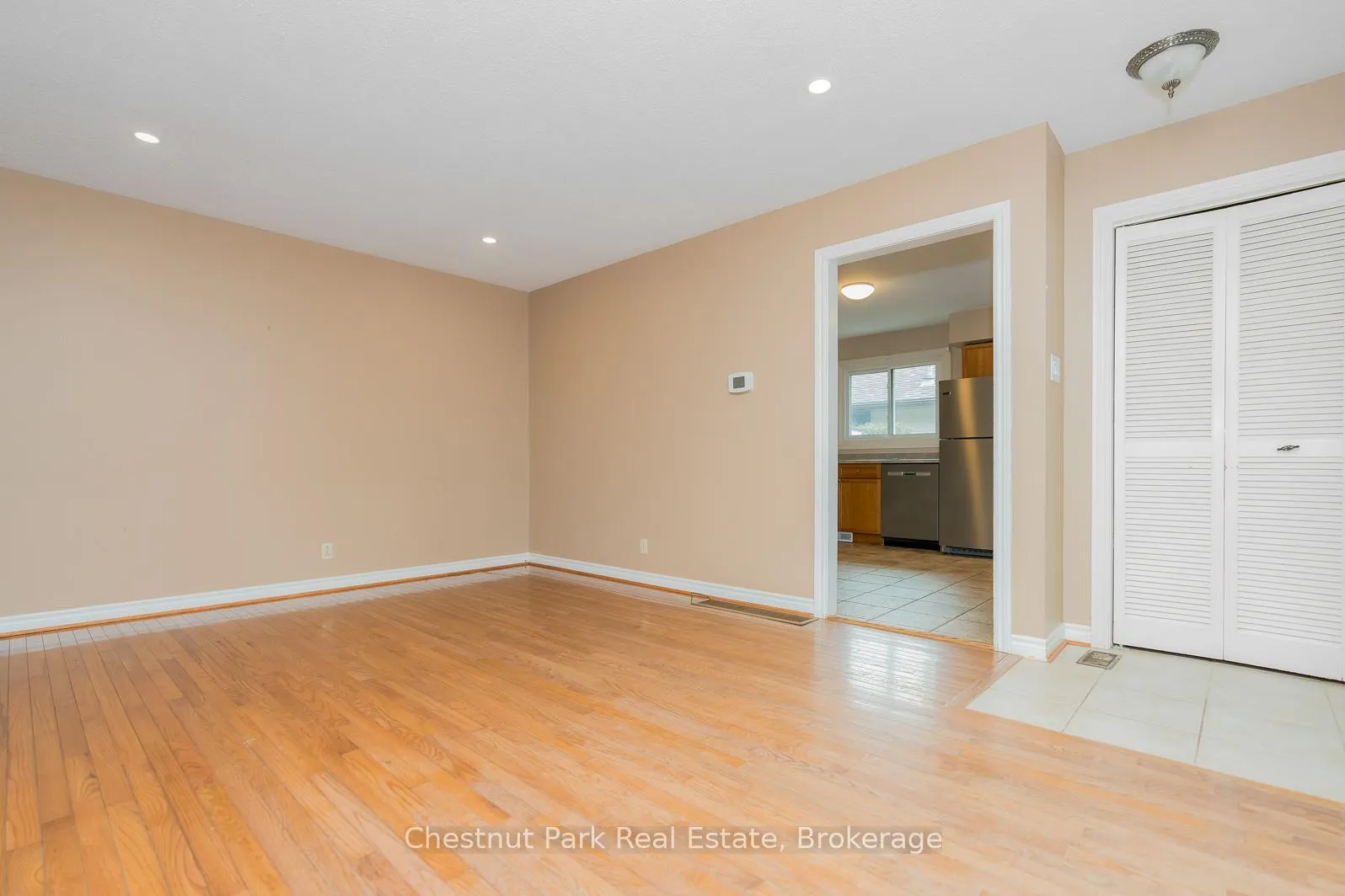 Photo 6 of 9 Sproule Avenue, Collingwood — HOMEH