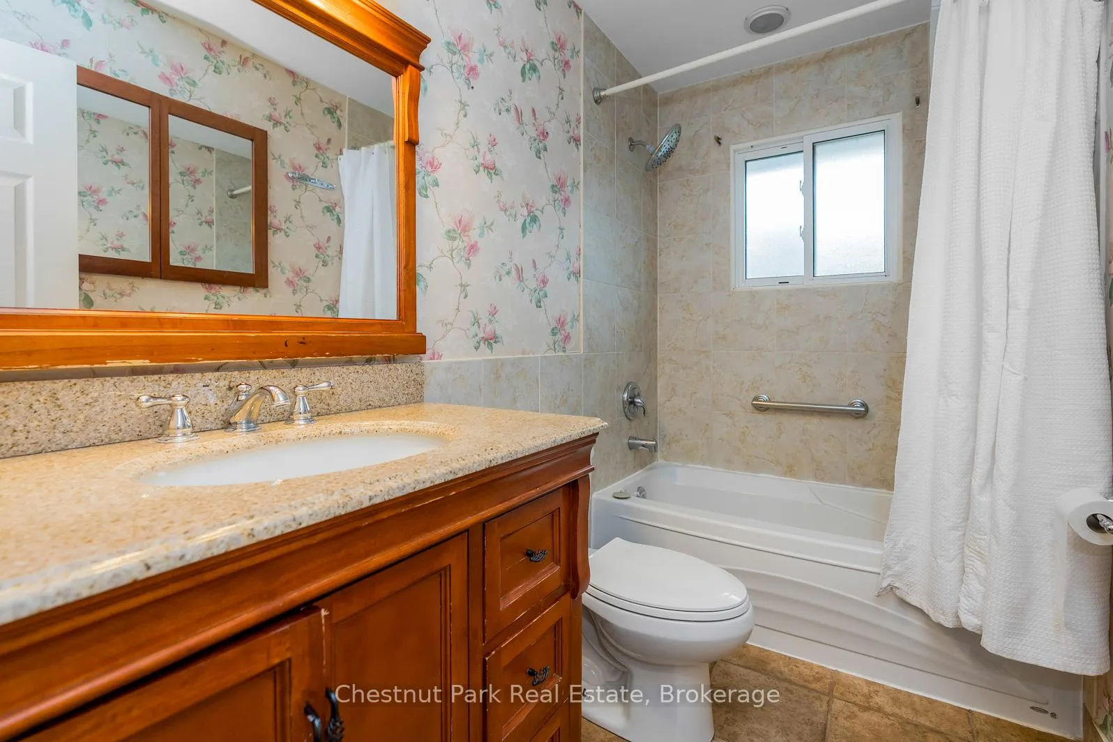 Photo 11 of 9 Sproule Avenue, Collingwood — HOMEH