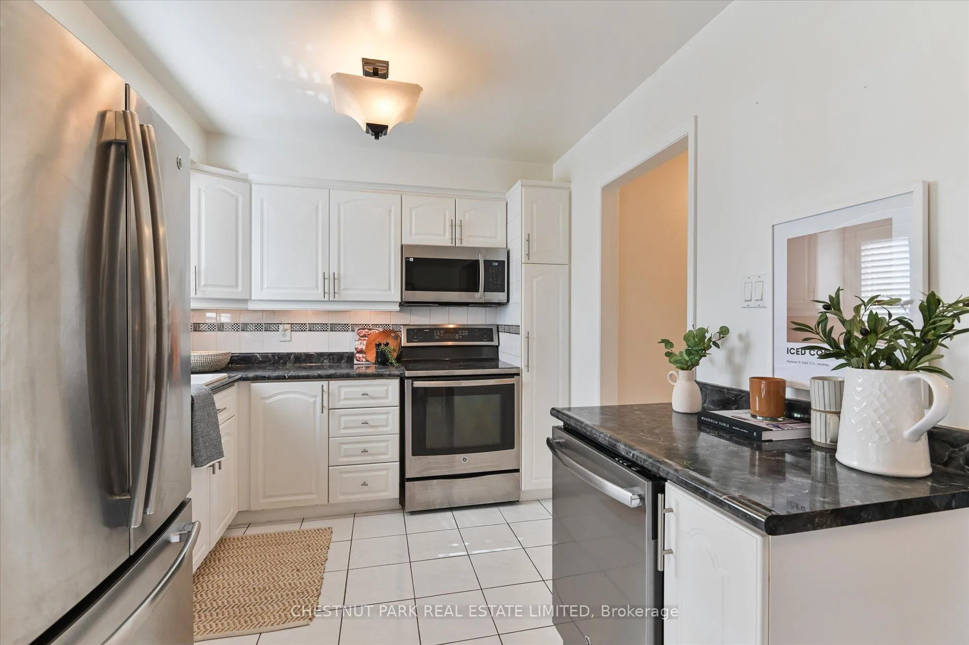 Photo 8 of 11 Sandmere Avenue, Brampton, Heart Lake West — HOMEH