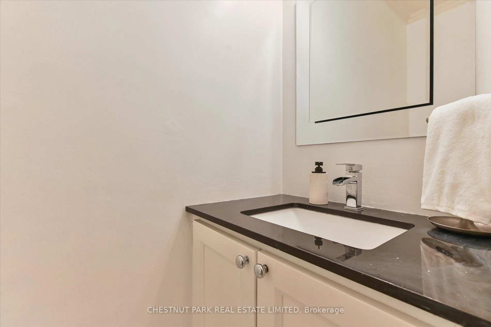 Photo 11 of 11 Sandmere Avenue, Brampton, Heart Lake West — HOMEH