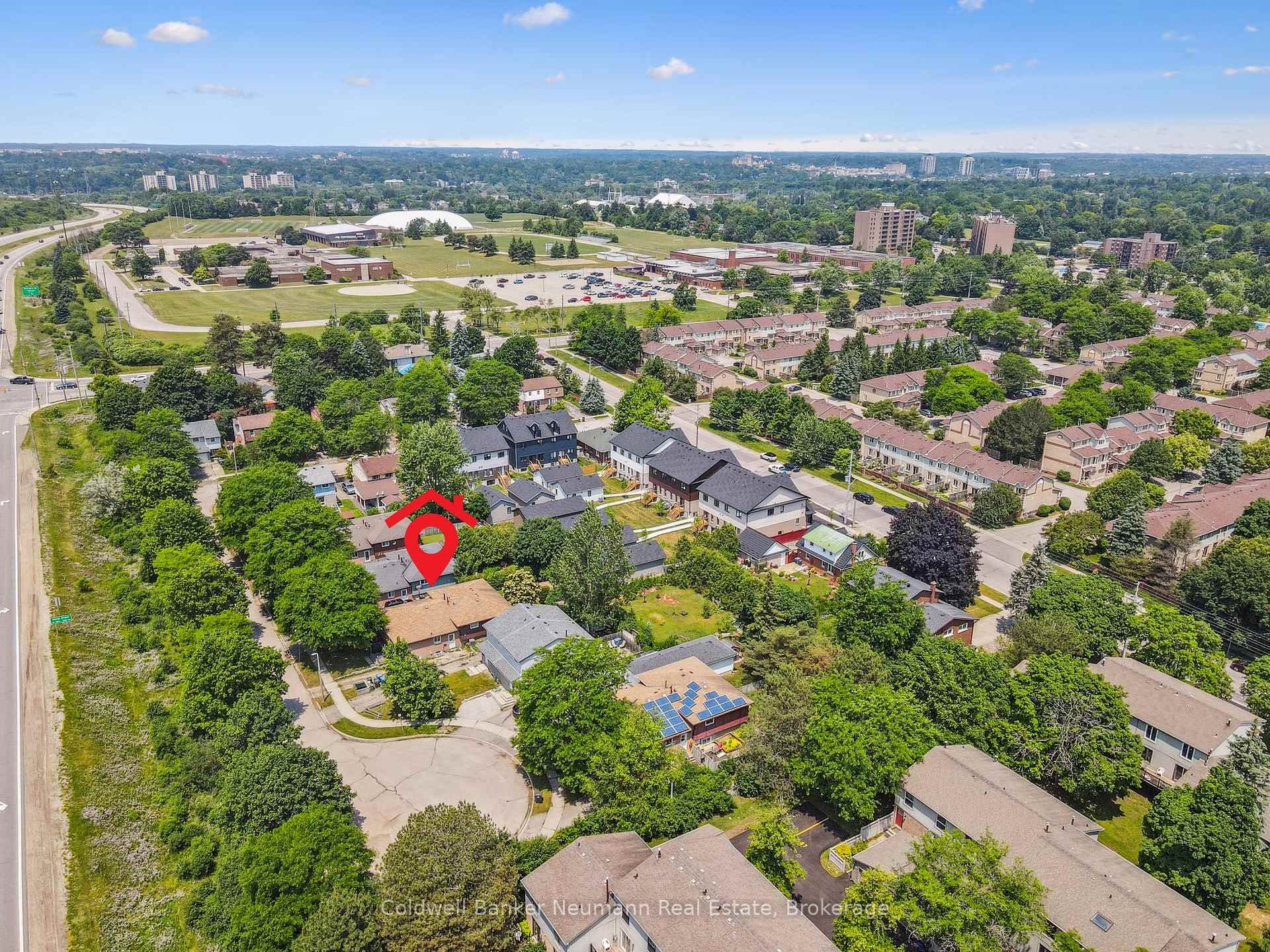 Photo 35 of 30 Mason Court, Guelph, Dovercliffe Park/Old University — HOMEH