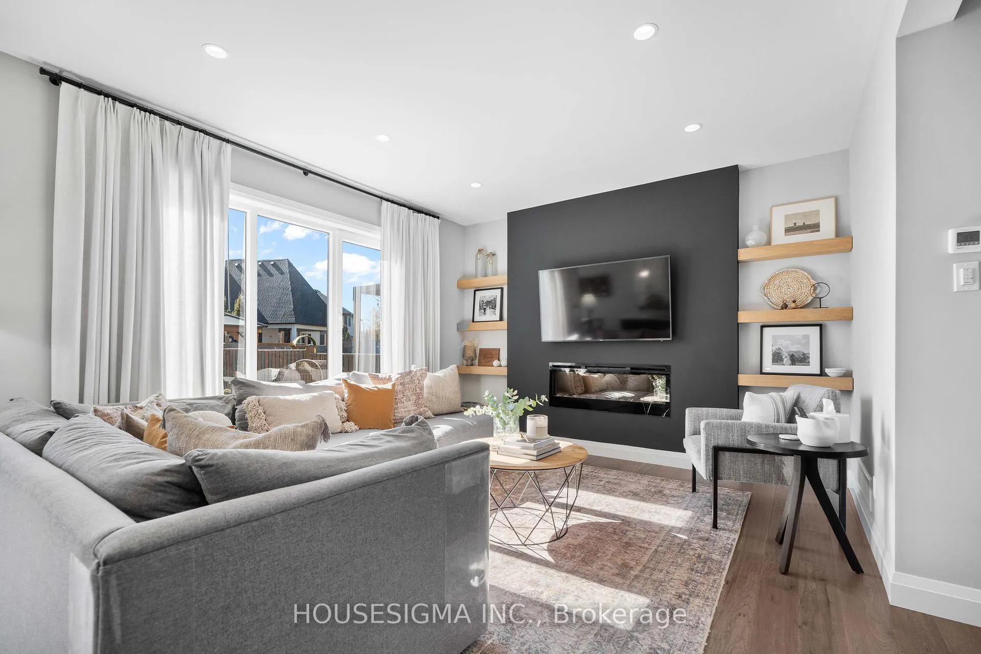 Photo 10 of 229 Crestview Drive, Middlesex Centre, Kilworth — HOMEH