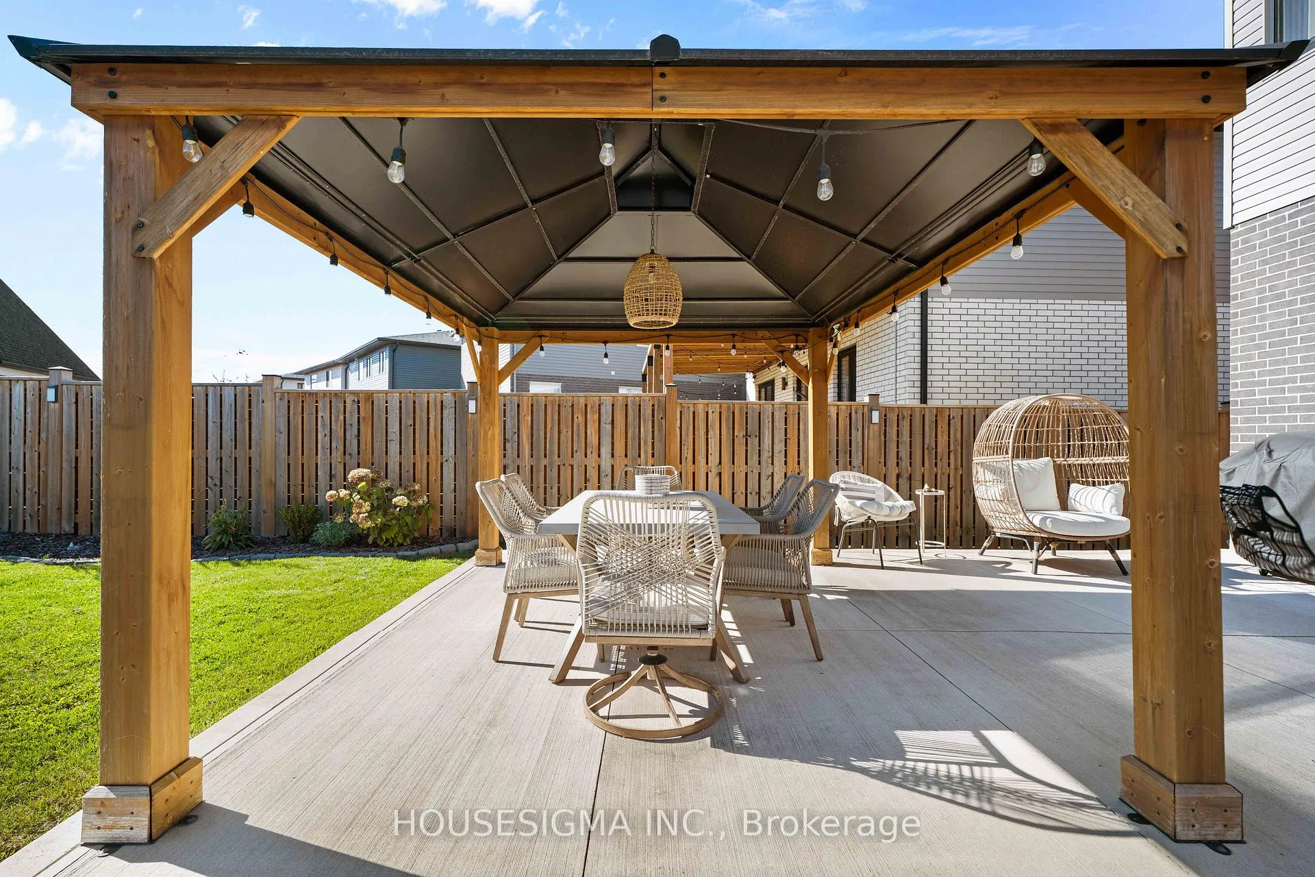 Photo 40 of 229 Crestview Drive, Middlesex Centre, Kilworth — HOMEH
