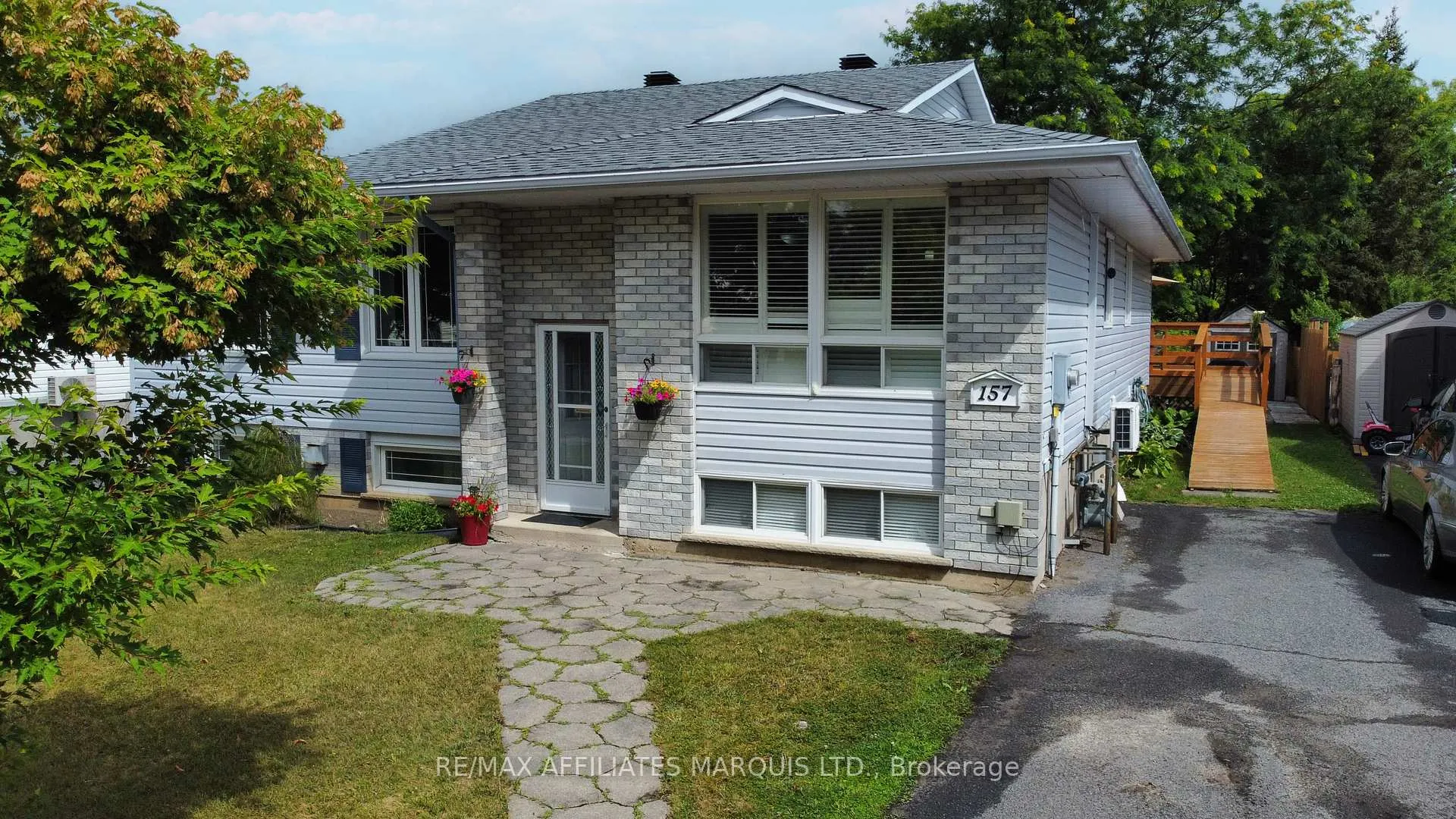 Photo 2 of 157 Northwoods Crescent, Cornwall — HOMEH