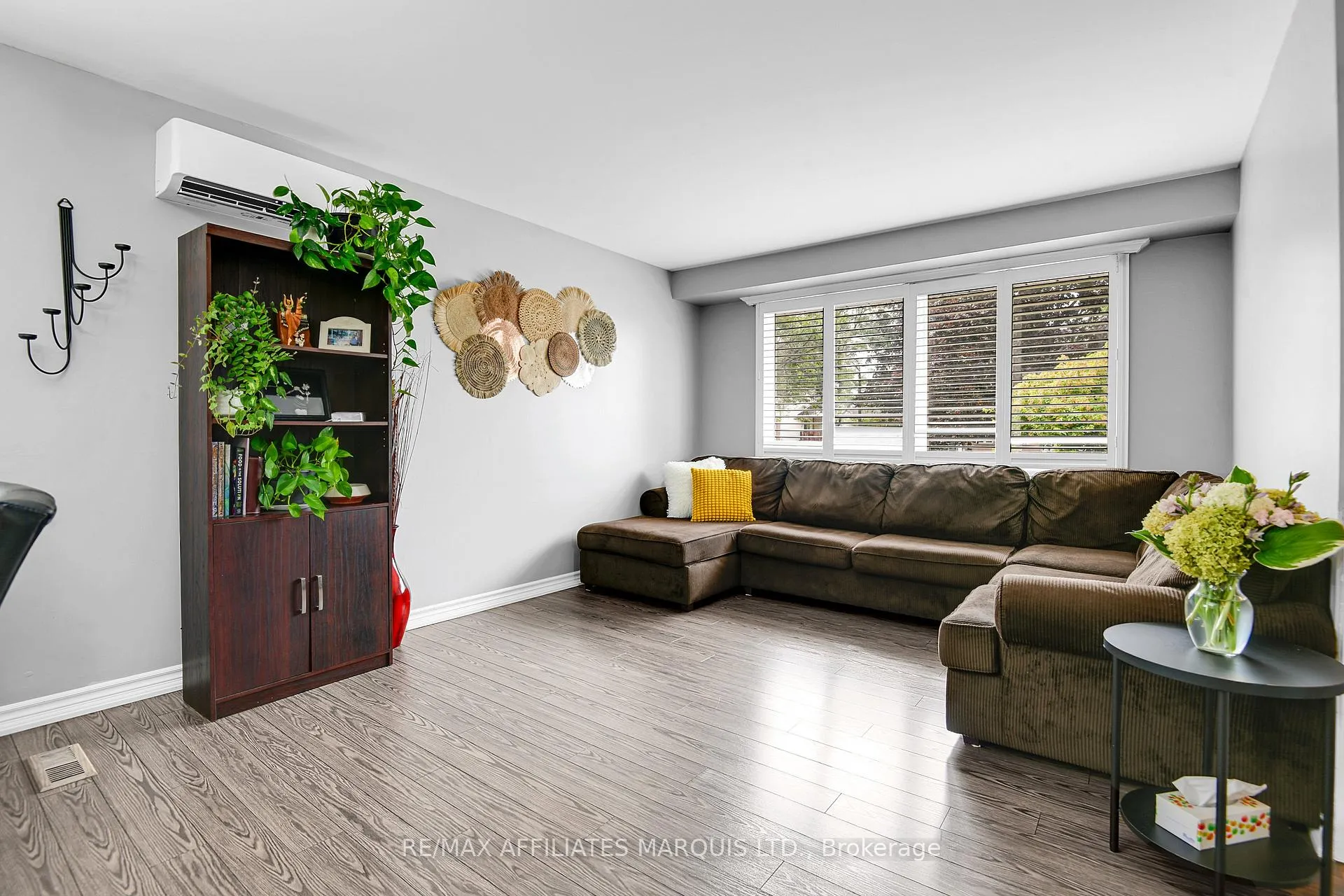 Photo 5 of 157 Northwoods Crescent, Cornwall — HOMEH