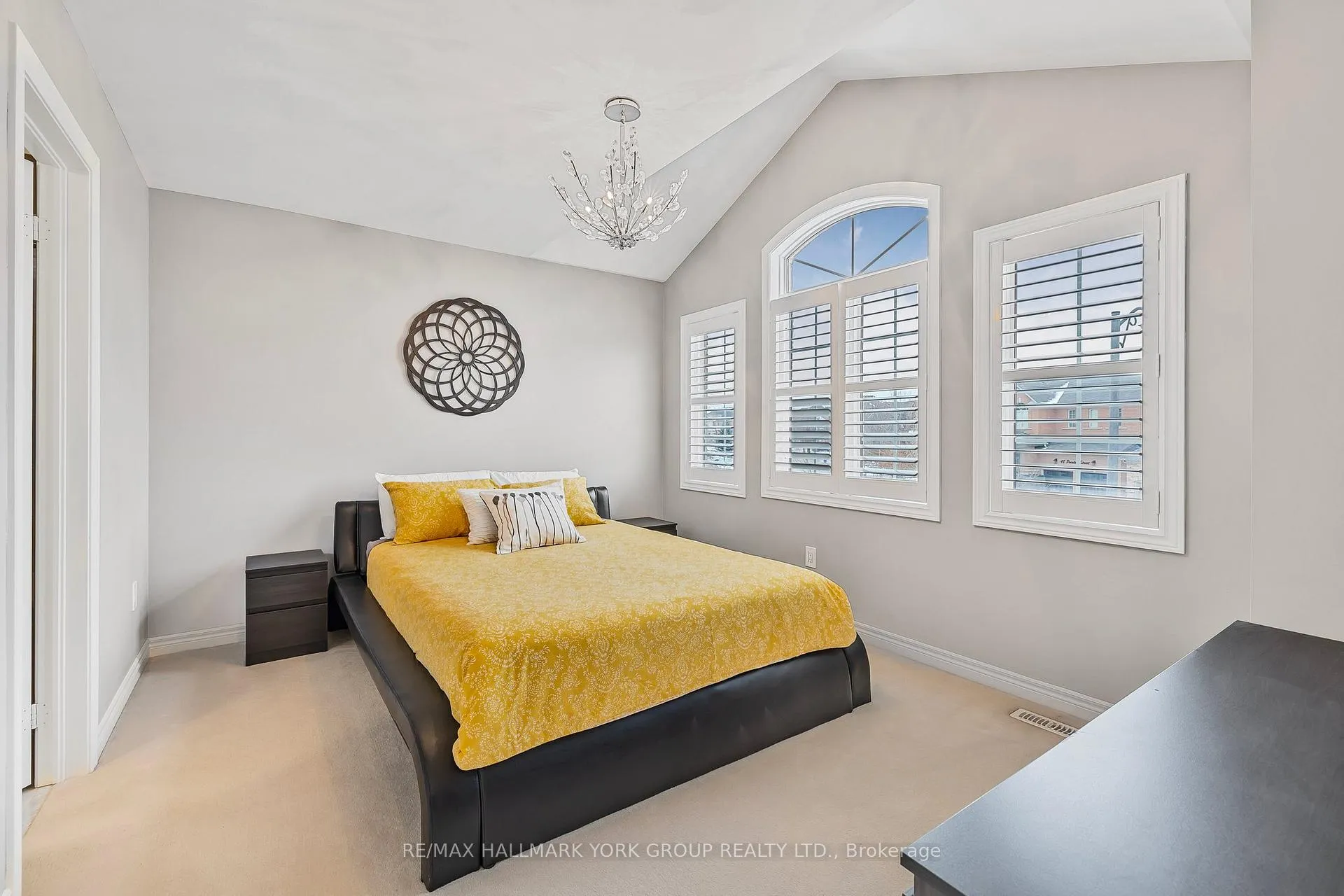 Photo 21 of 63 Pointon Street, Aurora, Bayview Northeast — HOMEH