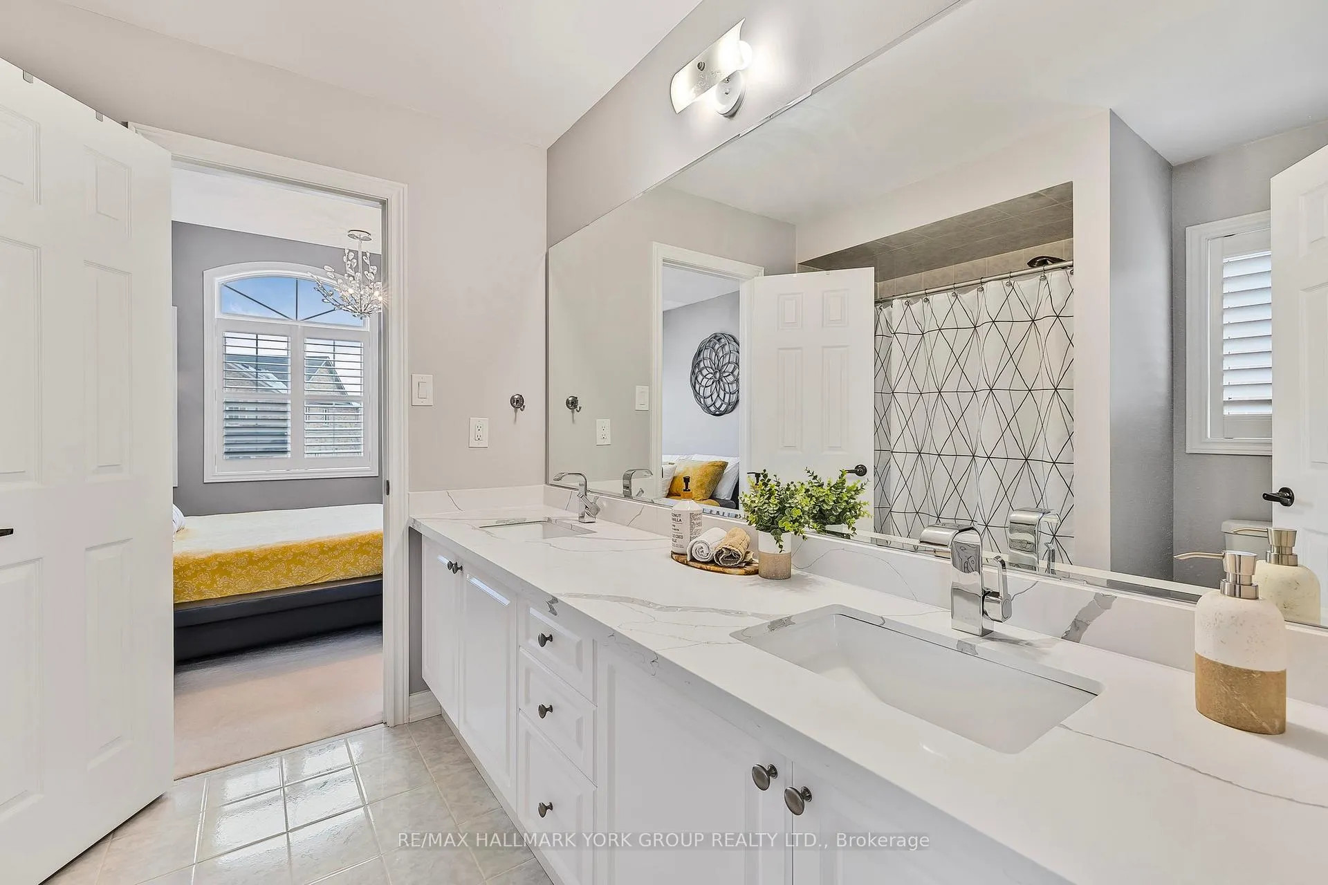 Photo 22 of 63 Pointon Street, Aurora, Bayview Northeast — HOMEH