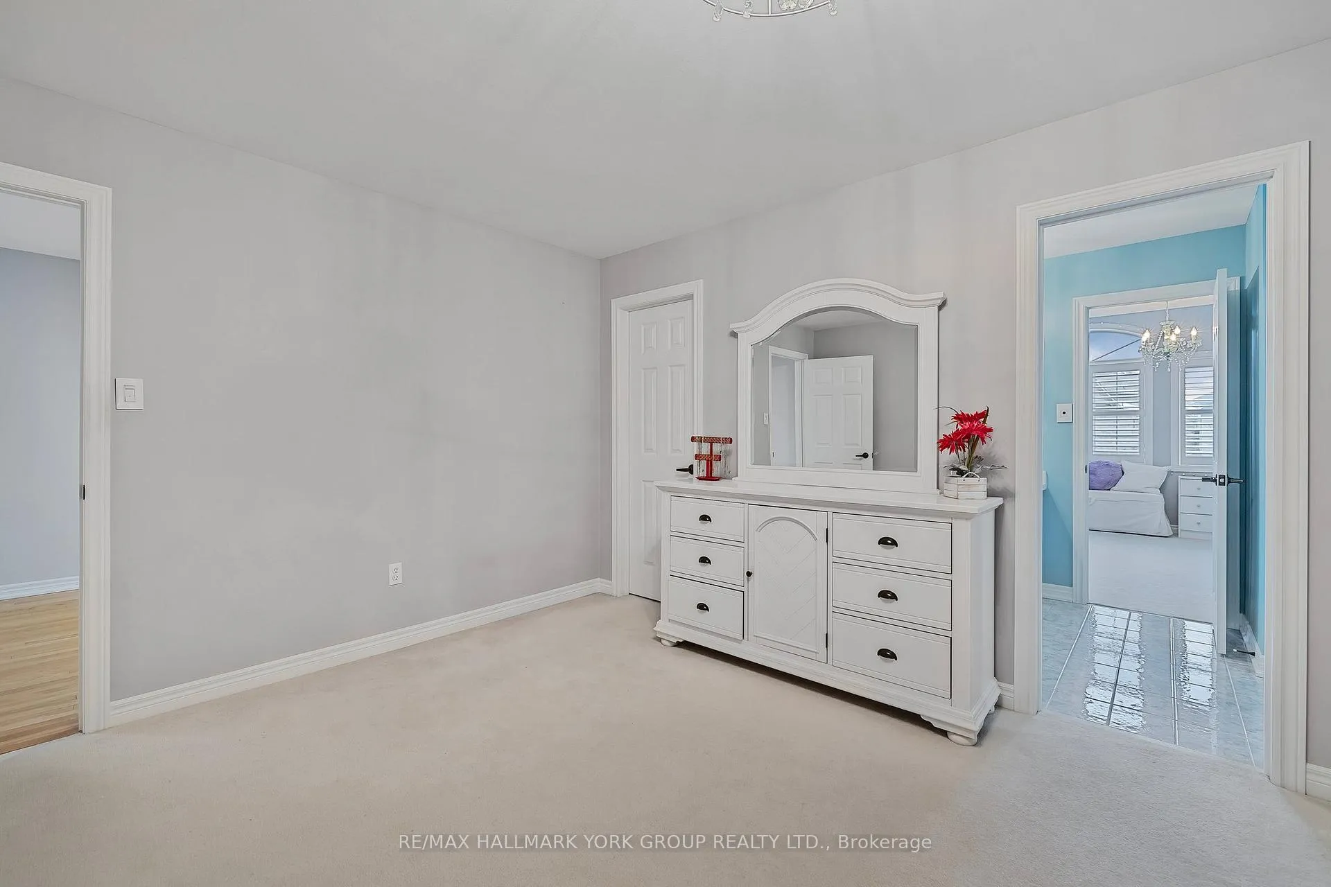 Photo 25 of 63 Pointon Street, Aurora, Bayview Northeast — HOMEH