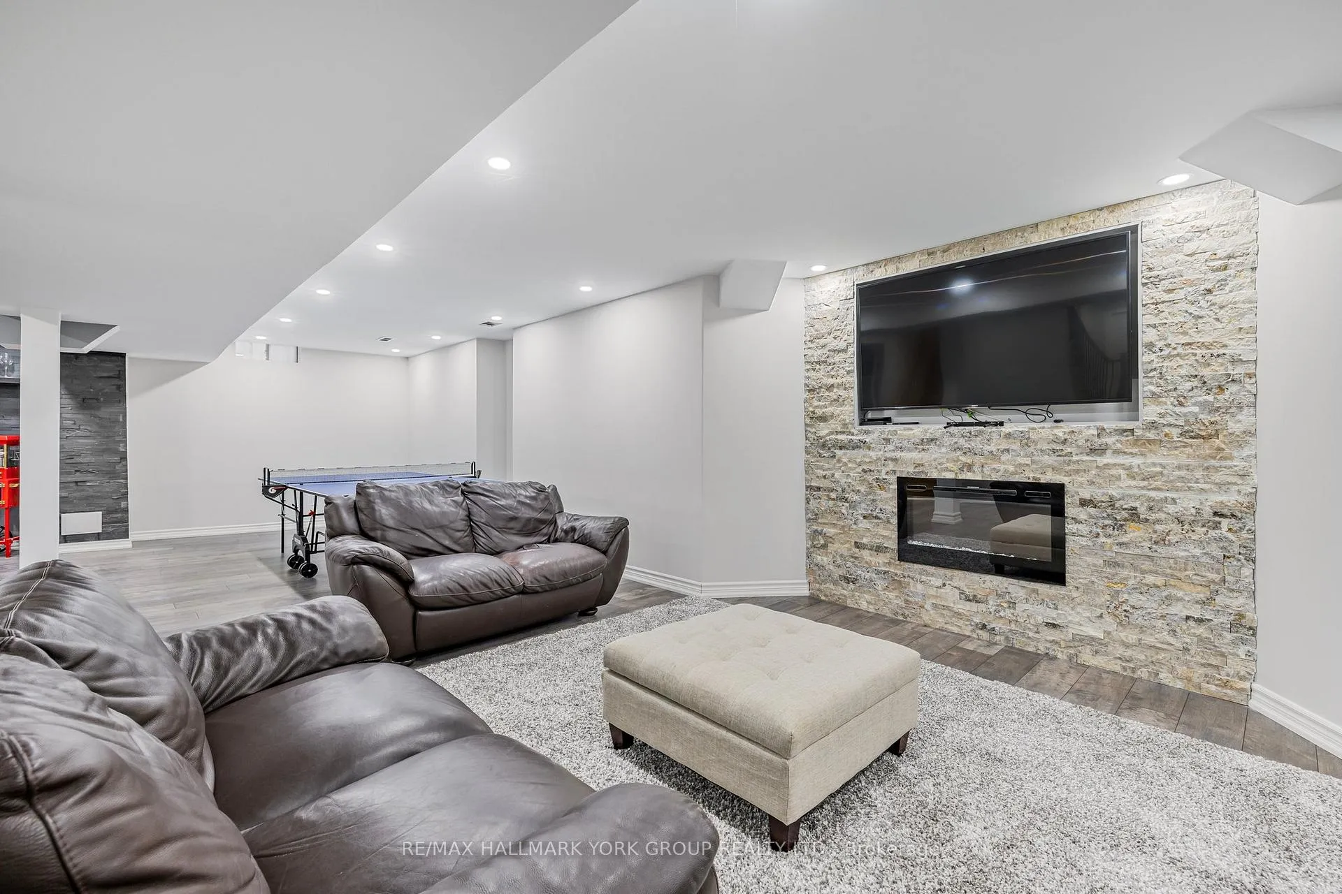Photo 32 of 63 Pointon Street, Aurora, Bayview Northeast — HOMEH