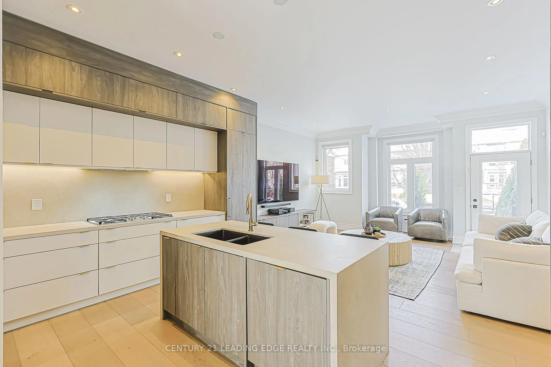Photo 9 of 522 Woburn Avenue, Toronto, Bedford Park-Nortown — HOMEH