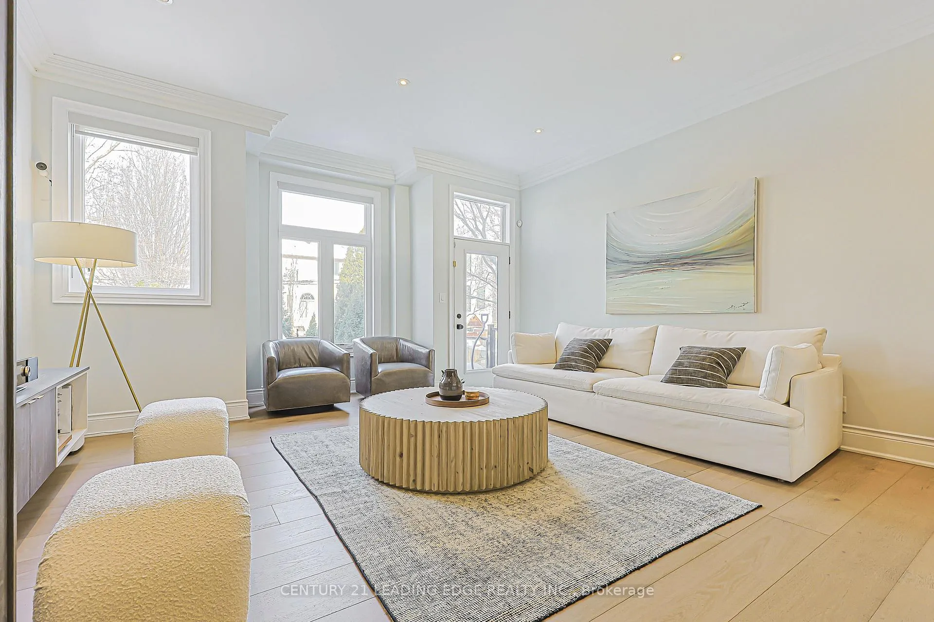 Photo 13 of 522 Woburn Avenue, Toronto, Bedford Park-Nortown — HOMEH