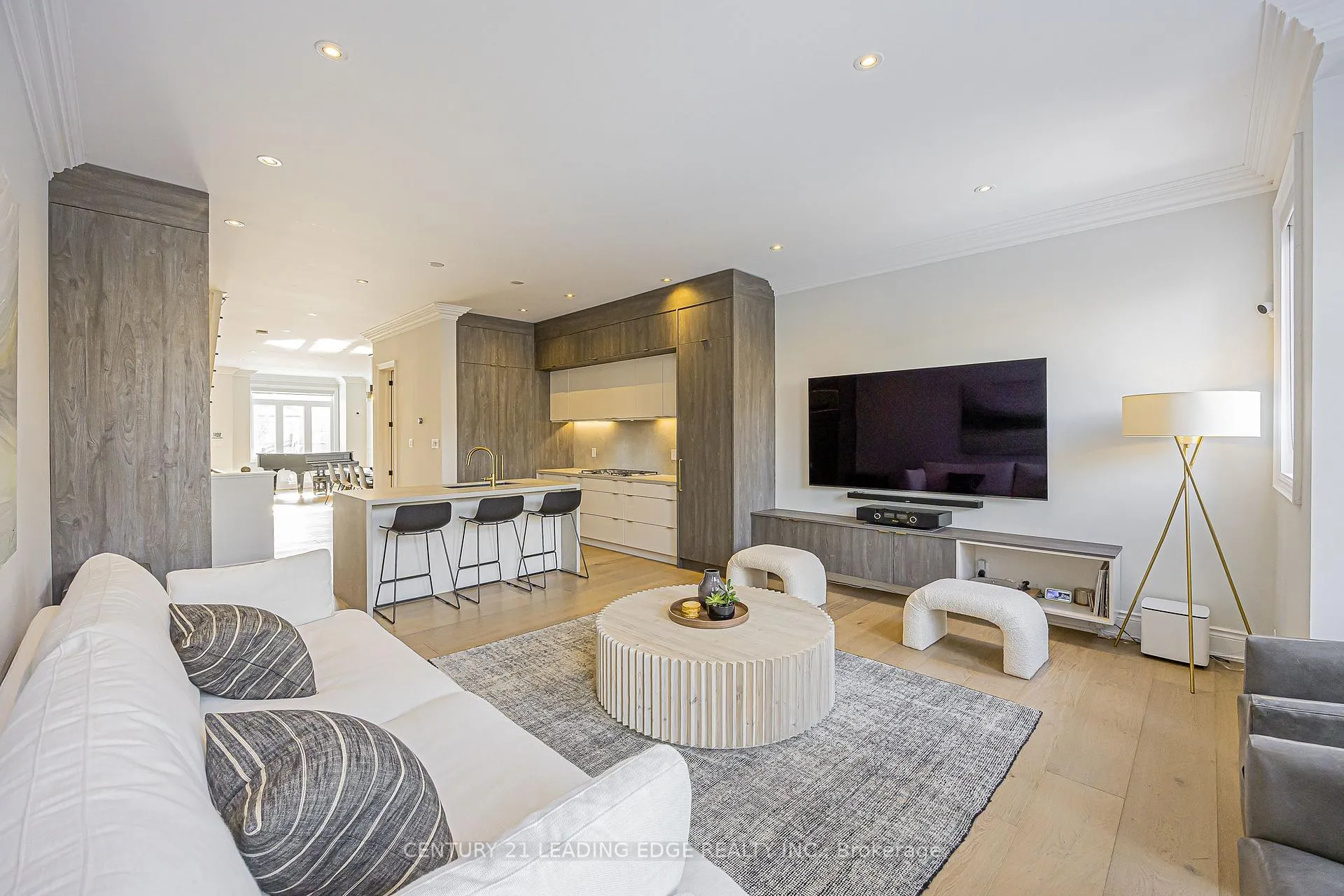 Photo 14 of 522 Woburn Avenue, Toronto, Bedford Park-Nortown — HOMEH