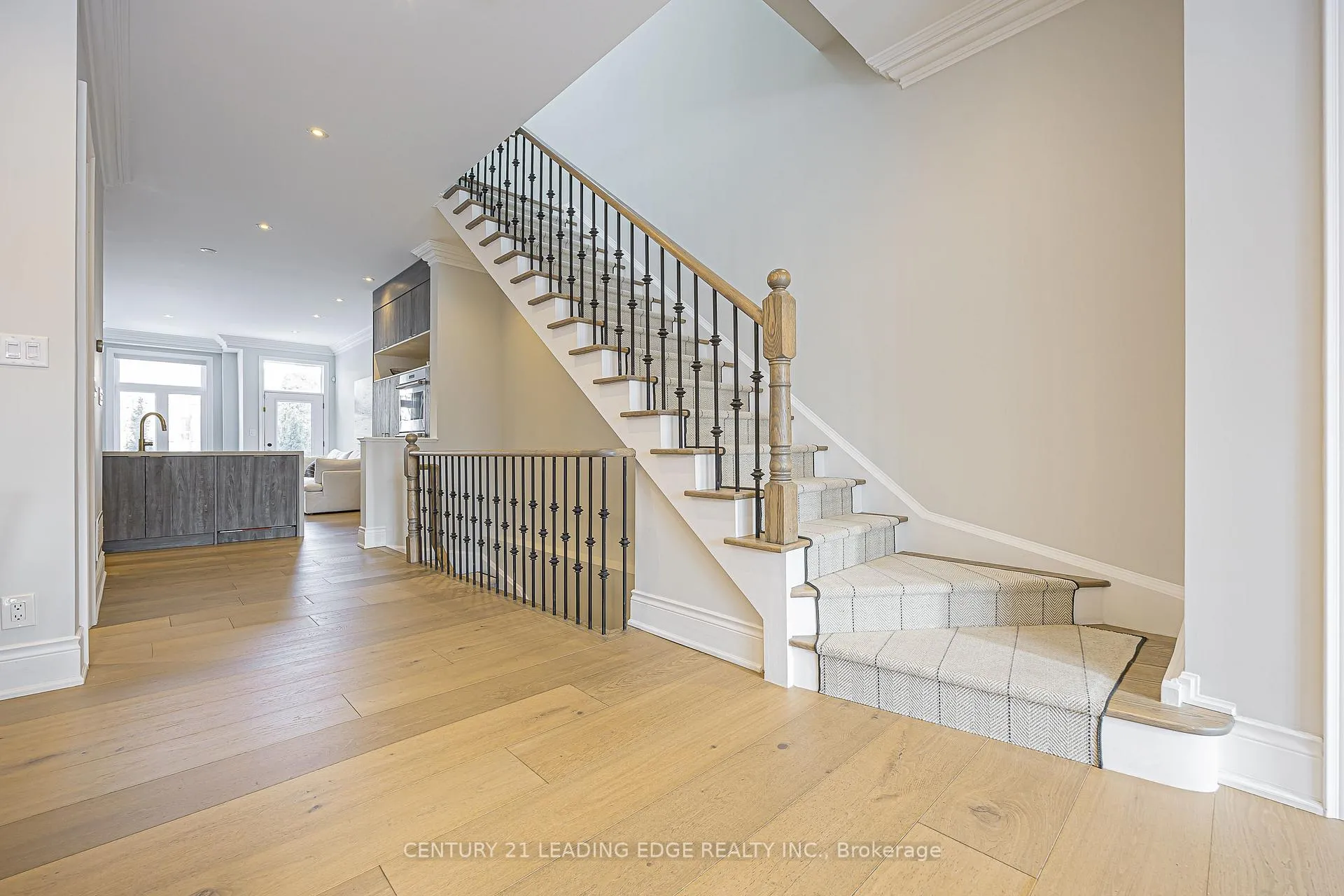Photo 15 of 522 Woburn Avenue, Toronto, Bedford Park-Nortown — HOMEH