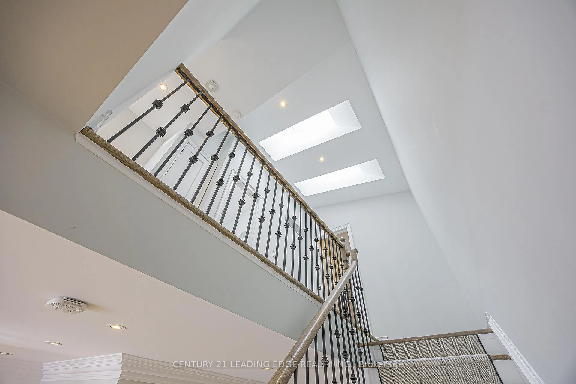 Photo 16 of 522 Woburn Avenue, Toronto, Bedford Park-Nortown — HOMEH