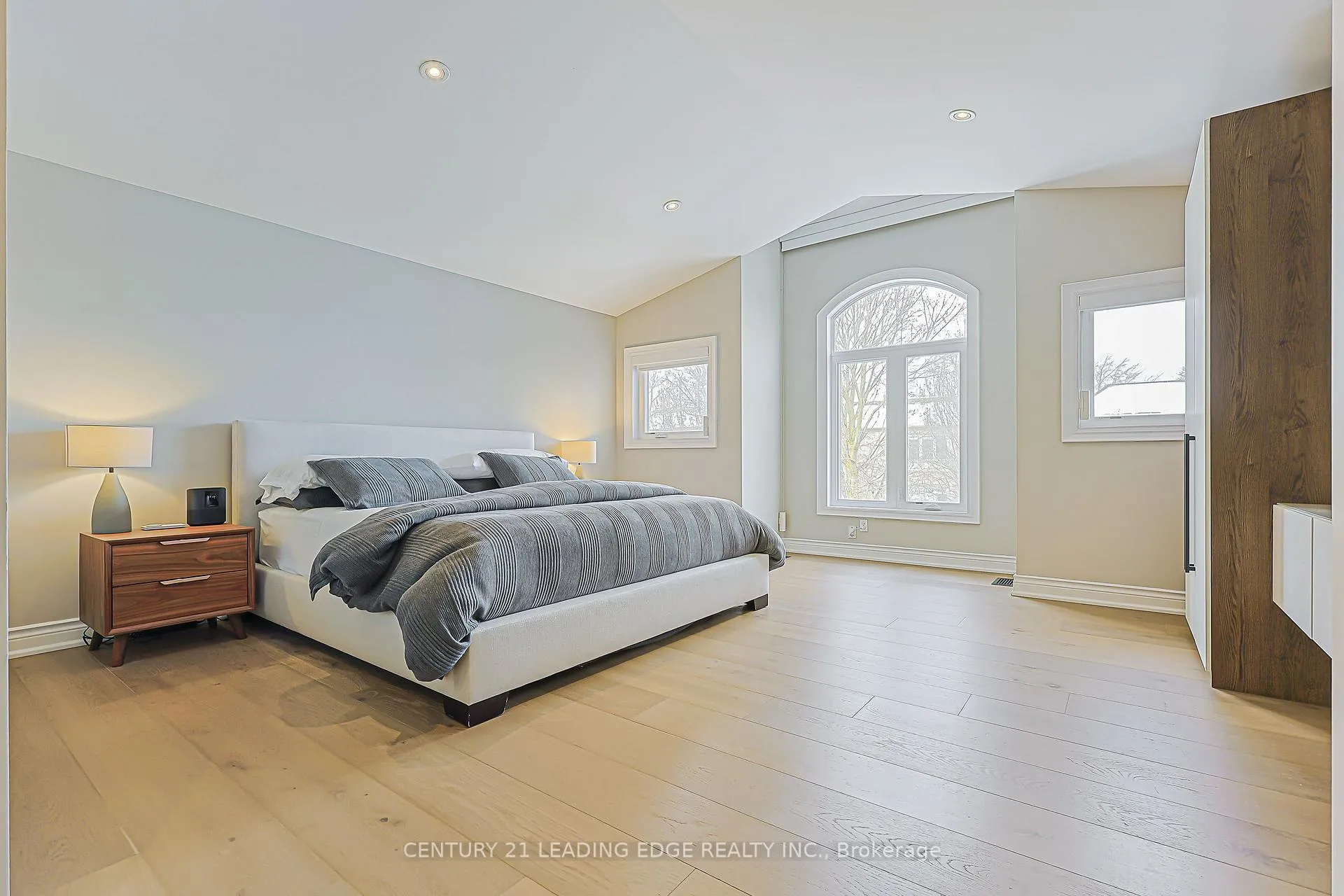 Photo 20 of 522 Woburn Avenue, Toronto, Bedford Park-Nortown — HOMEH