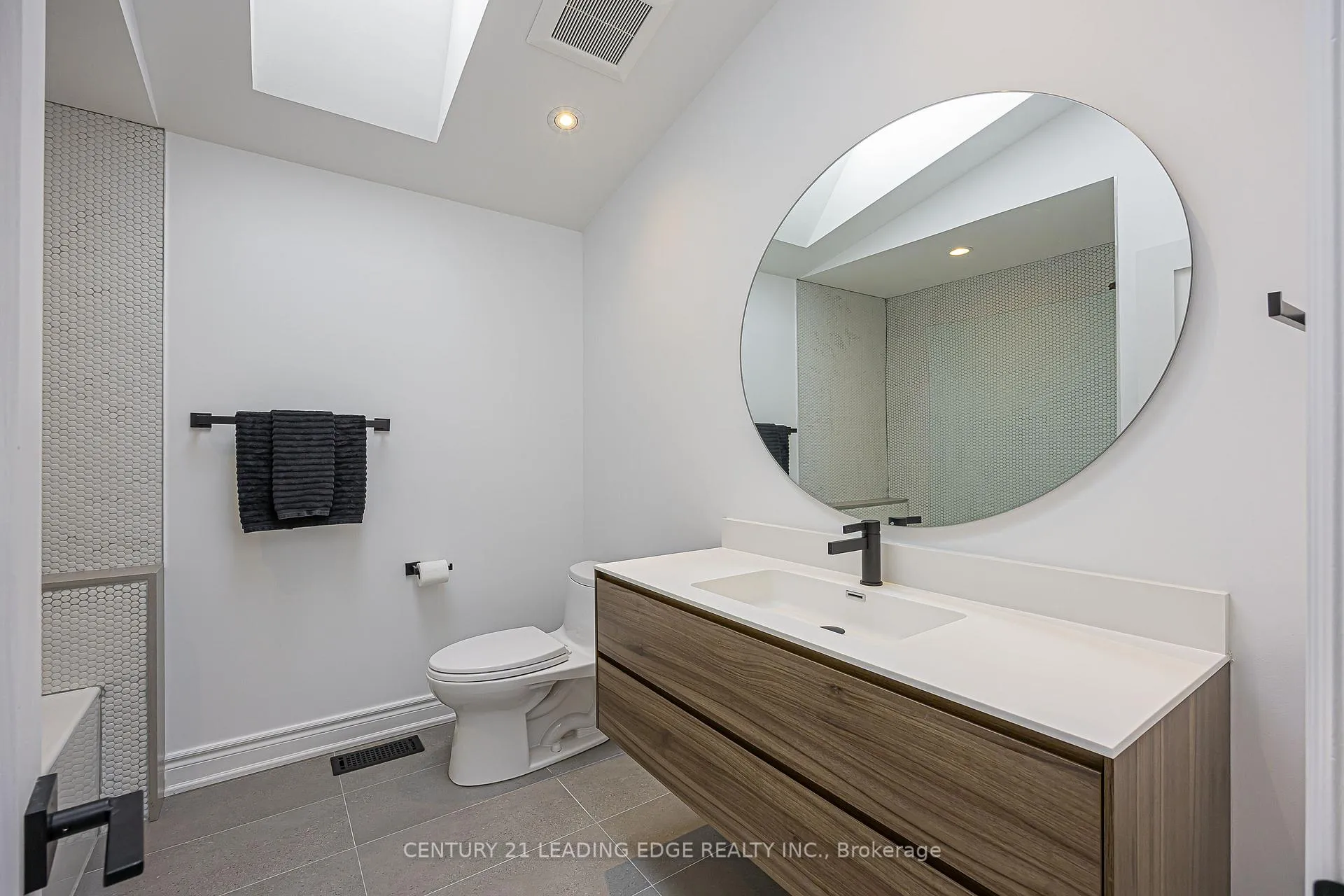 Photo 30 of 522 Woburn Avenue, Toronto, Bedford Park-Nortown — HOMEH