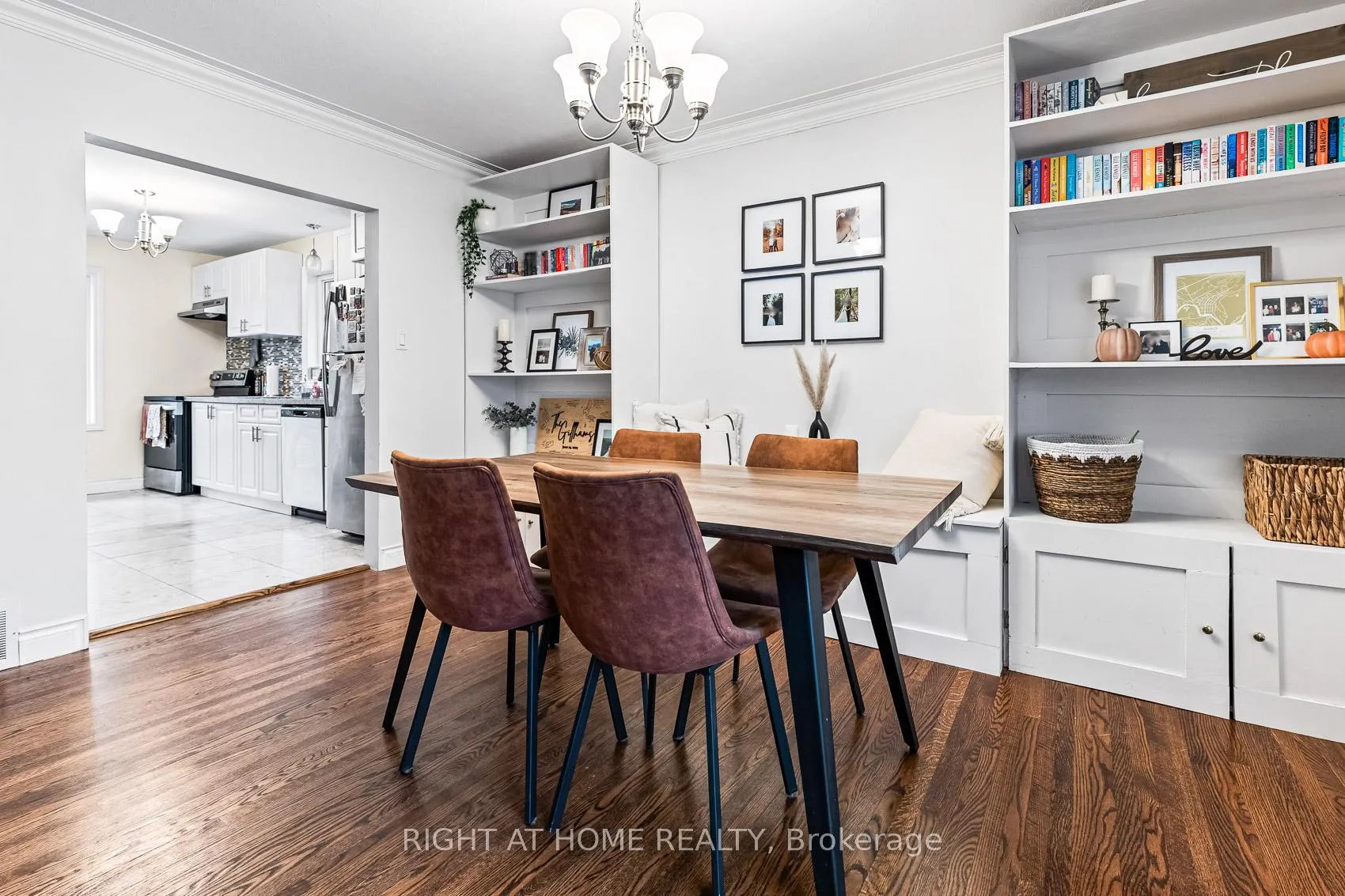 Photo 9 of 205 St Vincent Street, Barrie, Wellington — HOMEH