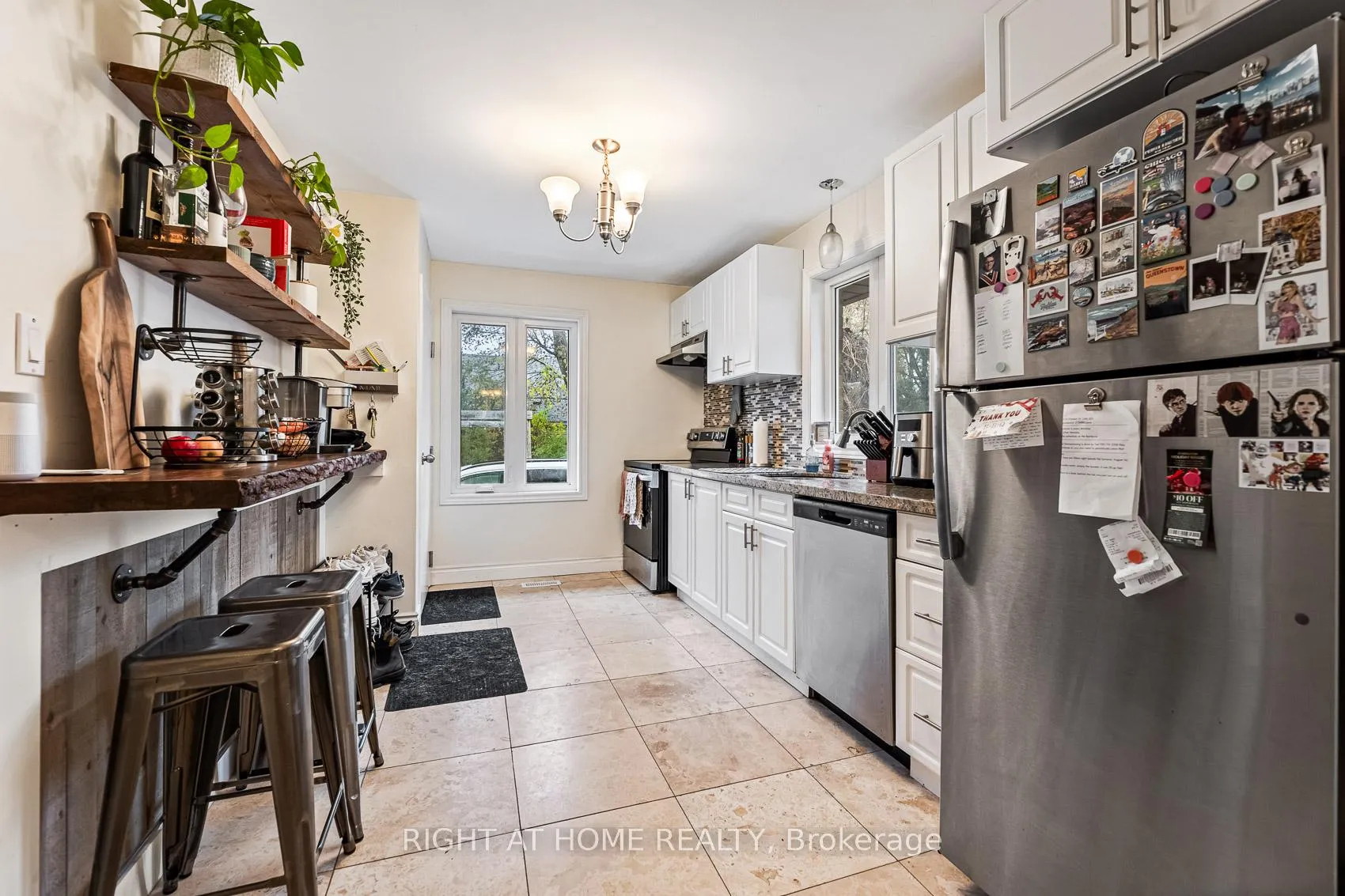 Photo 14 of 205 St Vincent Street, Barrie, Wellington — HOMEH
