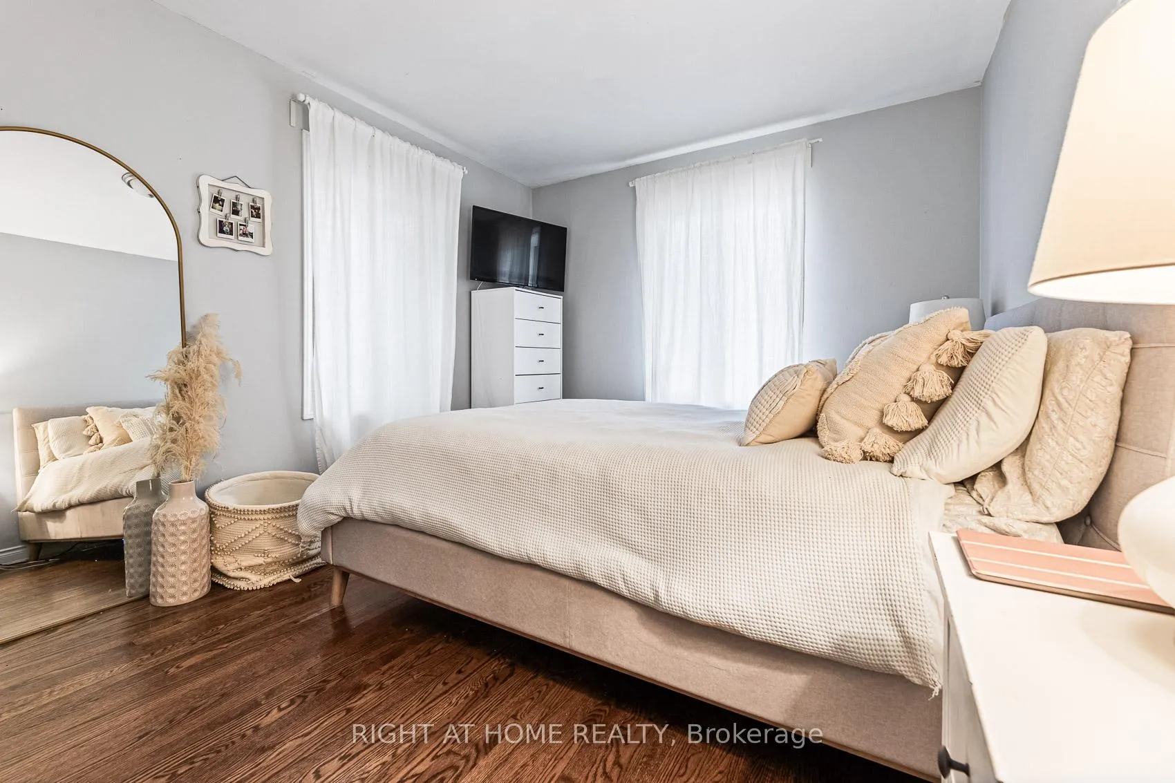 Photo 18 of 205 St Vincent Street, Barrie, Wellington — HOMEH