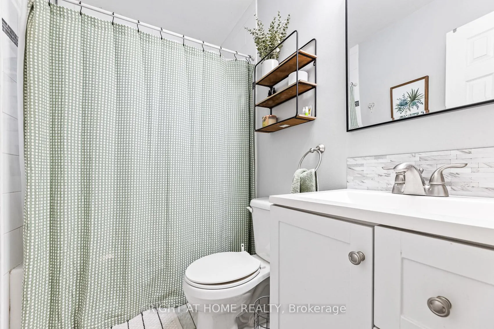 Photo 20 of 205 St Vincent Street, Barrie, Wellington — HOMEH