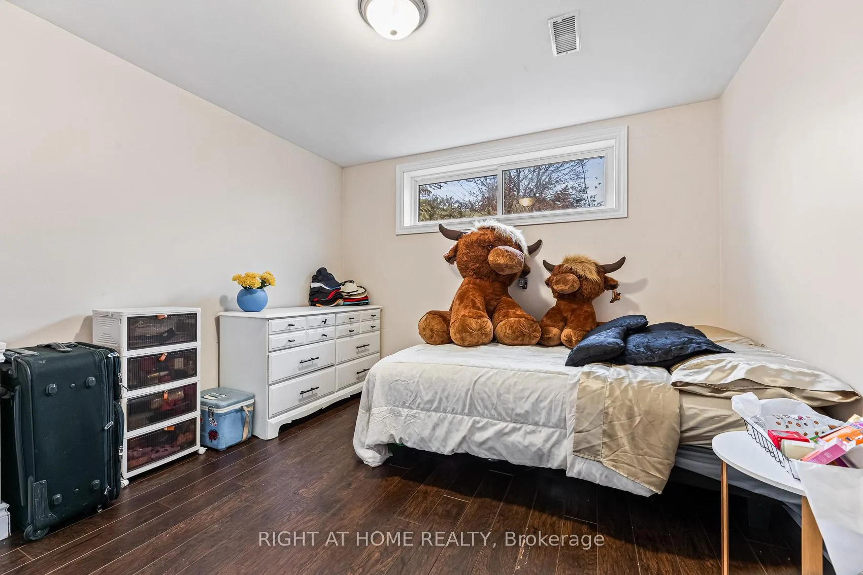 Photo 32 of 205 St Vincent Street, Barrie, Wellington — HOMEH