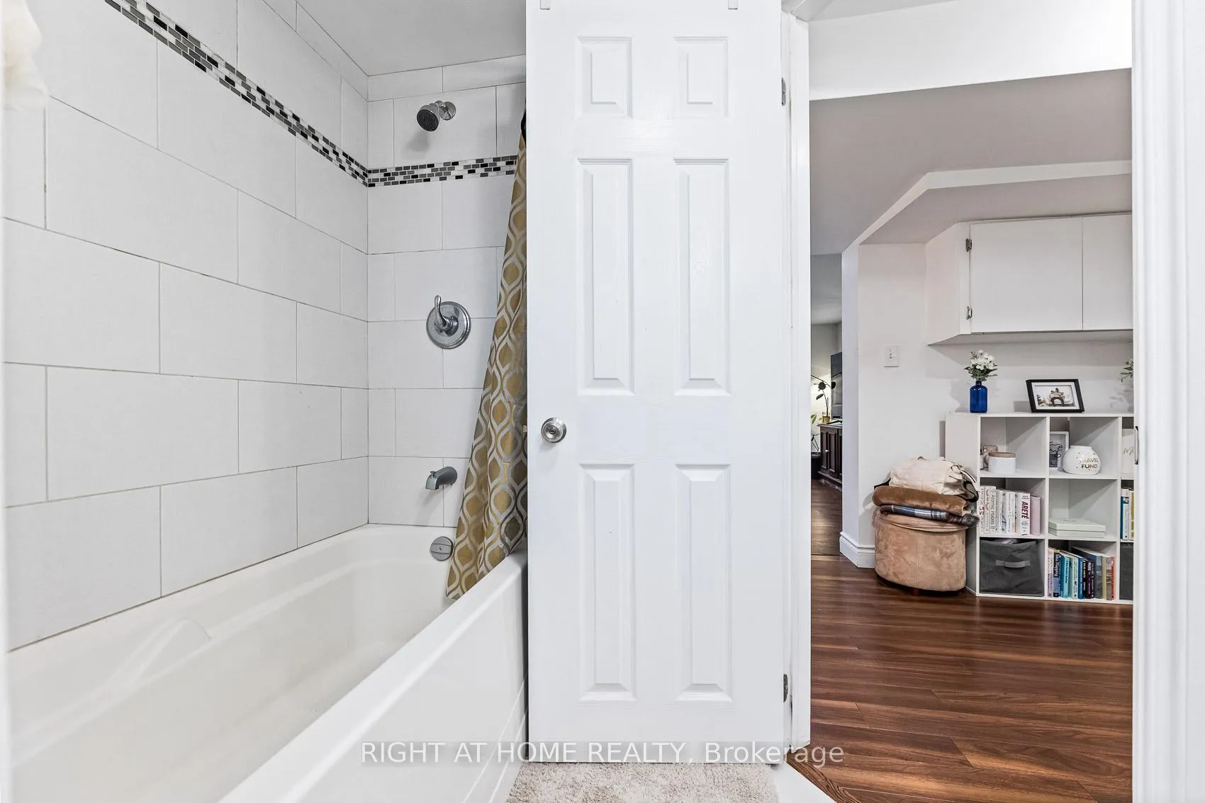 Photo 37 of 205 St Vincent Street, Barrie, Wellington — HOMEH