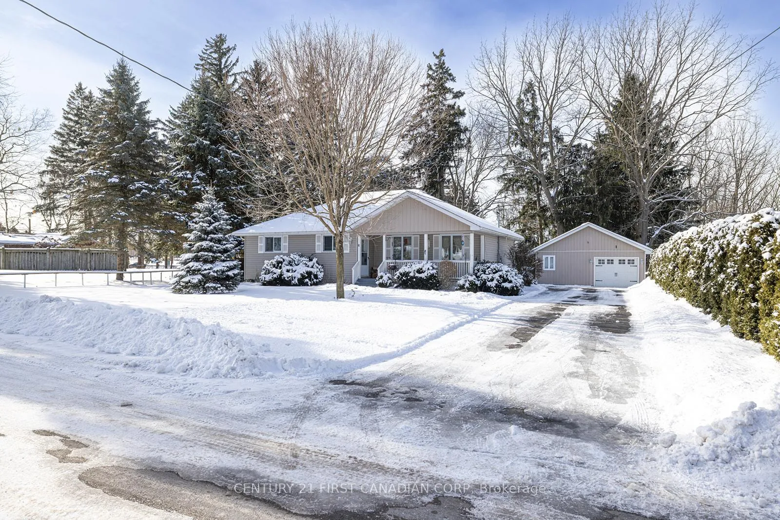 Photo 1 of 6 Henry Street, Chatham-Kent, Ridgetown — HOMEH