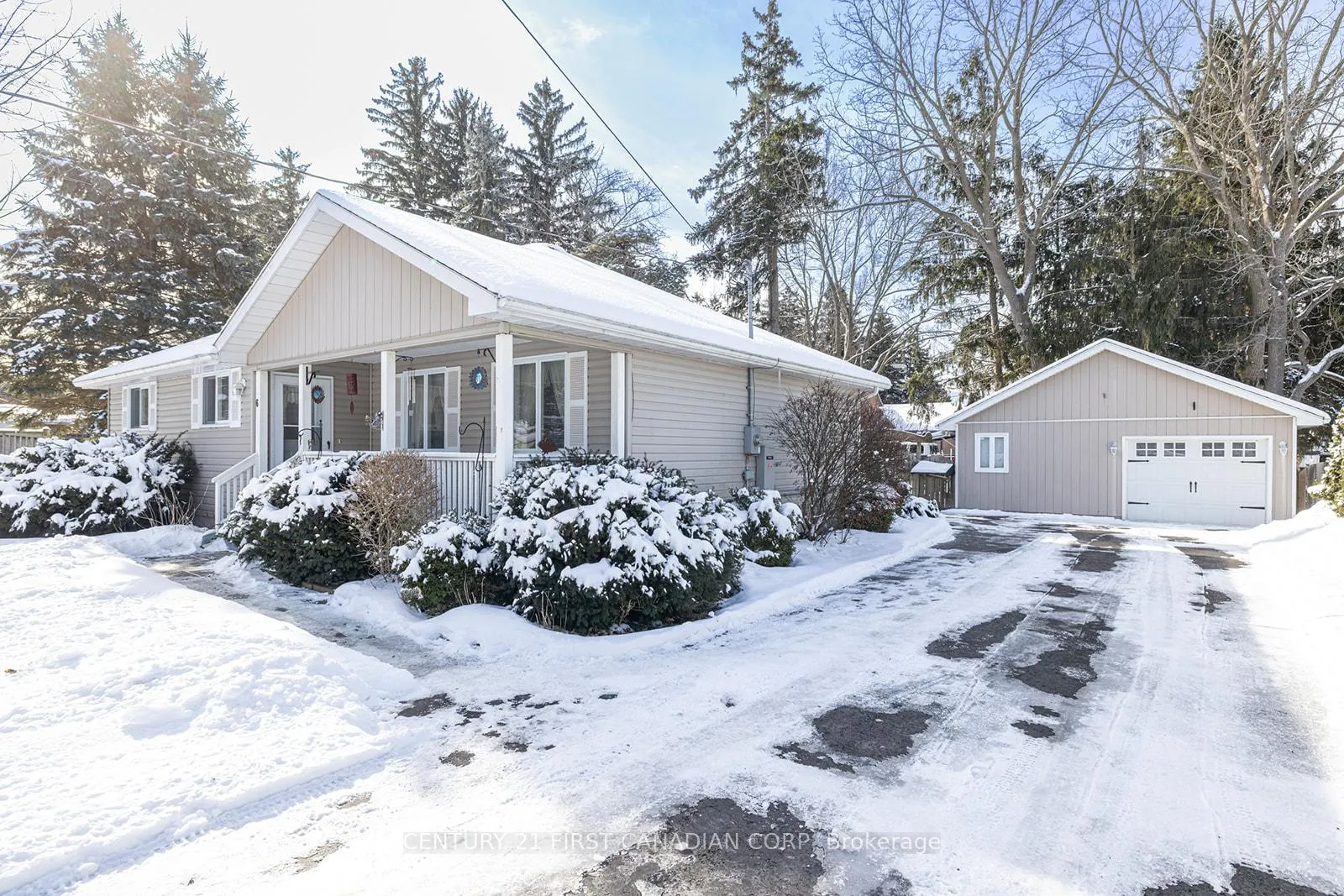 Photo 2 of 6 Henry Street, Chatham-Kent, Ridgetown — HOMEH