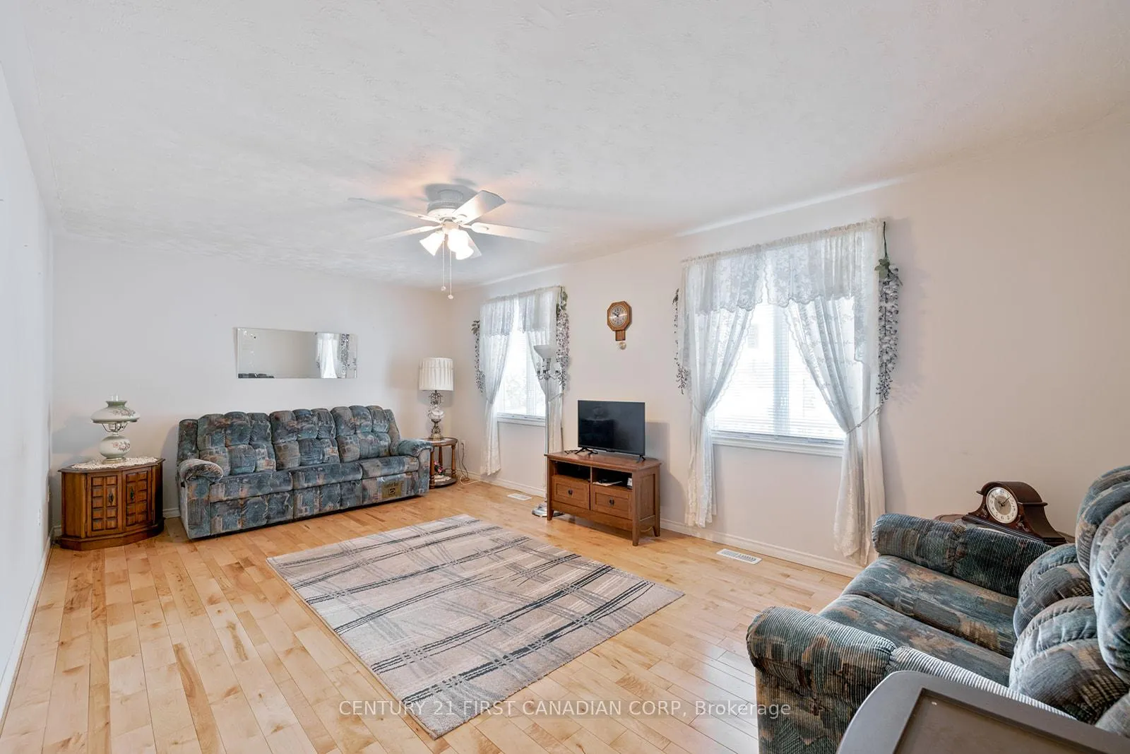Photo 6 of 6 Henry Street, Chatham-Kent, Ridgetown — HOMEH