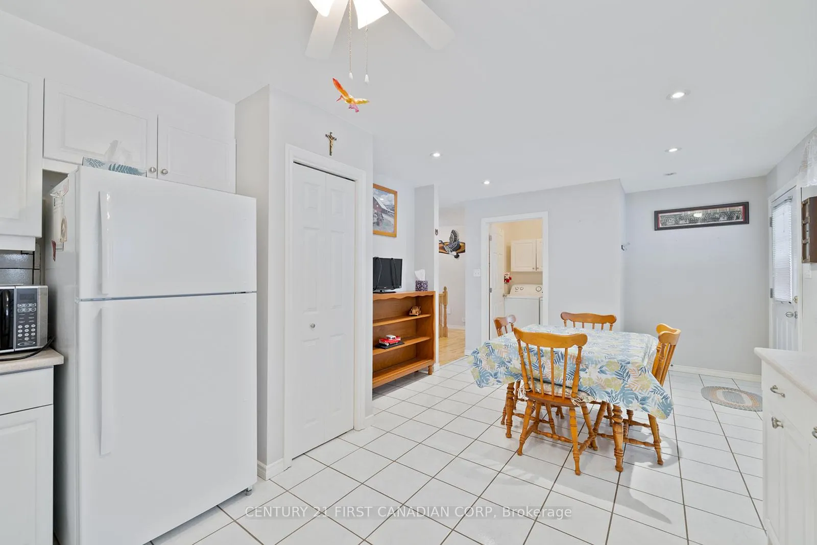 Photo 11 of 6 Henry Street, Chatham-Kent, Ridgetown — HOMEH