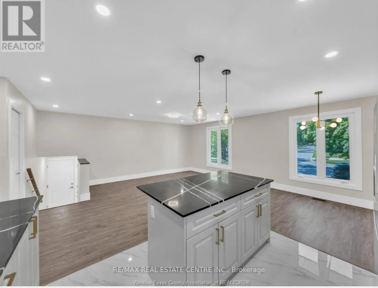 Photo 5 of Unit A&B, 9515 Kerby Road, Windsor — HOMEH