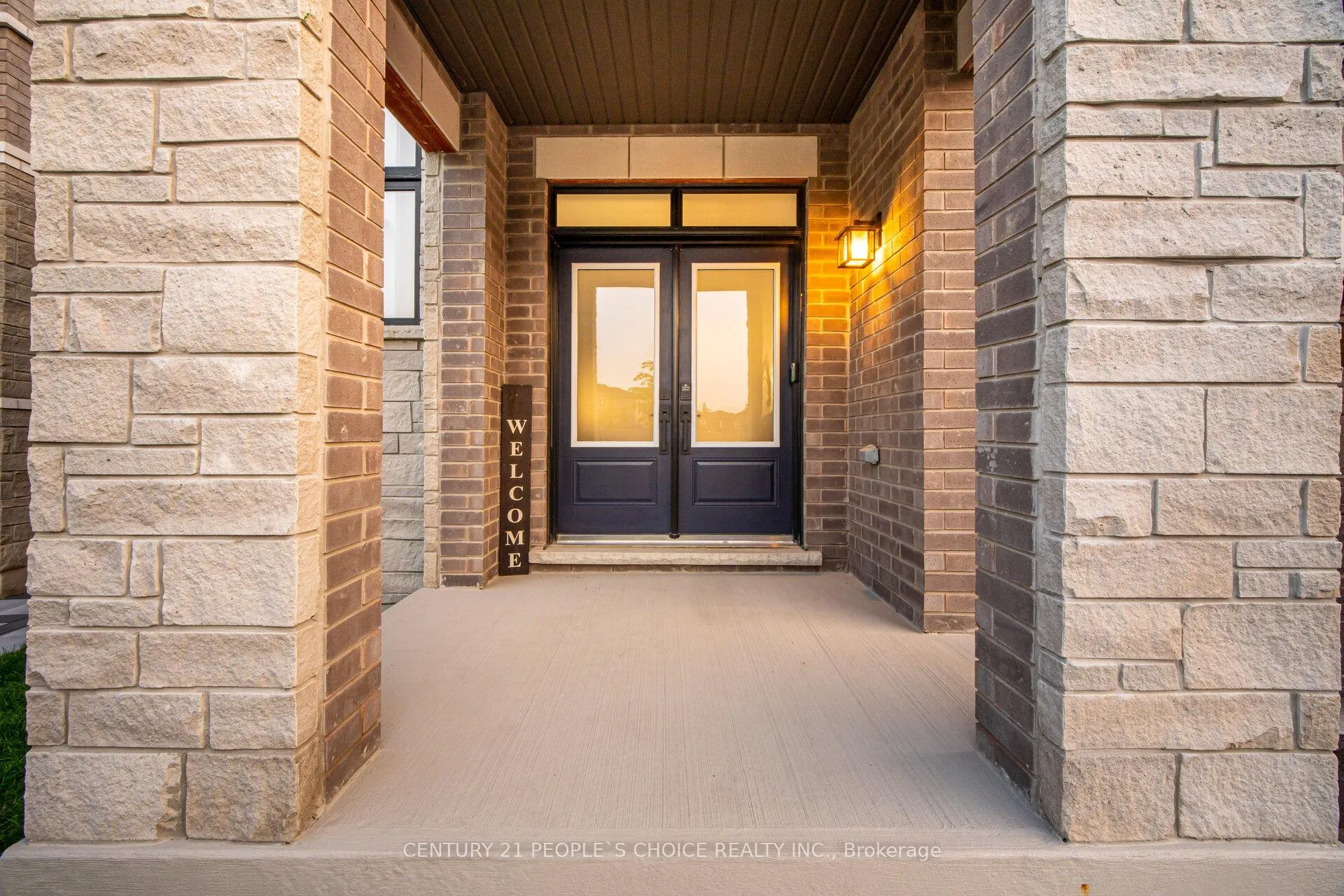 Photo 3 of 224 Bellefond Street, Vaughan, Kleinburg — HOMEH