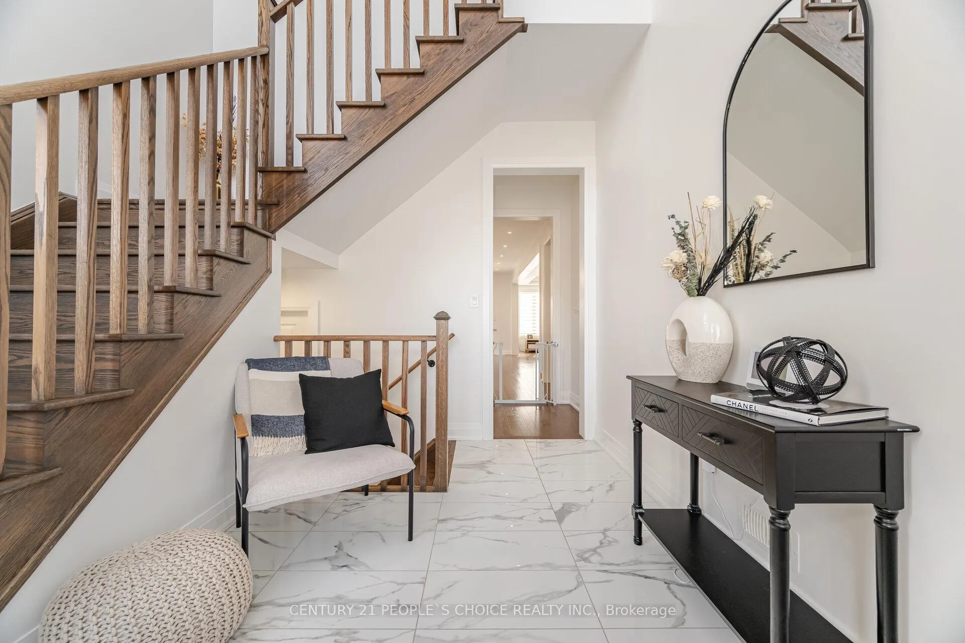 Photo 5 of 224 Bellefond Street, Vaughan, Kleinburg — HOMEH