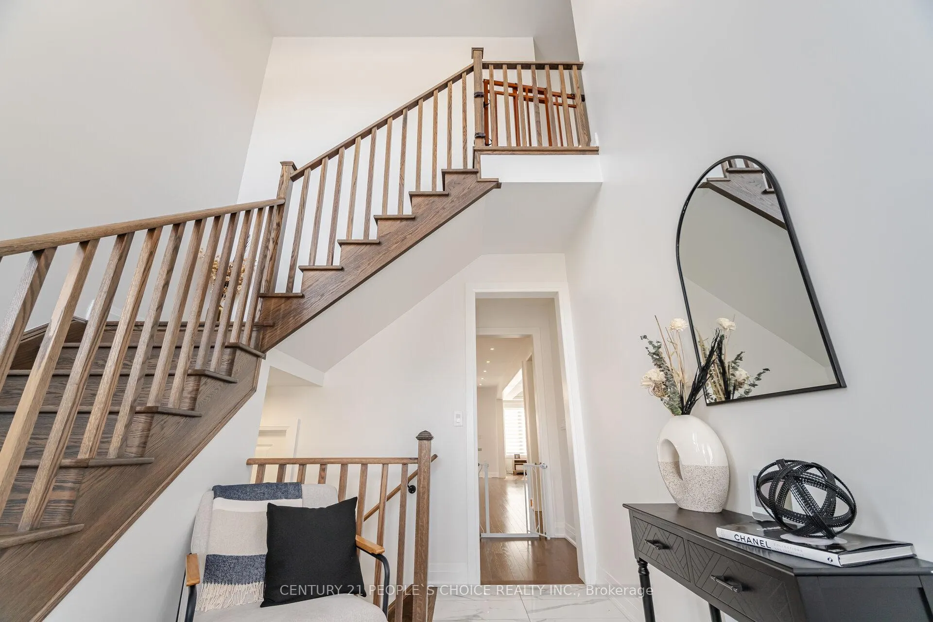Photo 6 of 224 Bellefond Street, Vaughan, Kleinburg — HOMEH