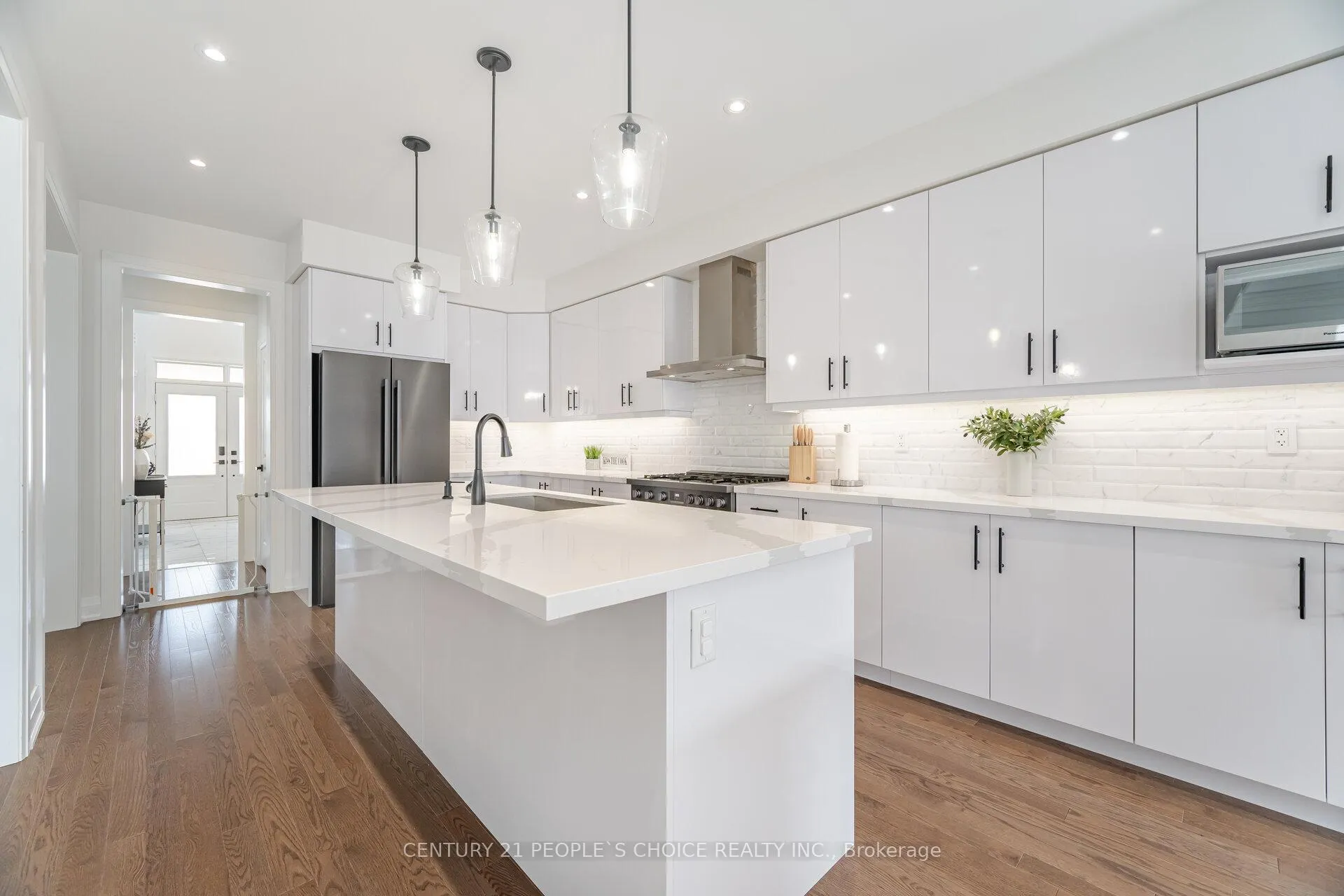 Photo 7 of 224 Bellefond Street, Vaughan, Kleinburg — HOMEH