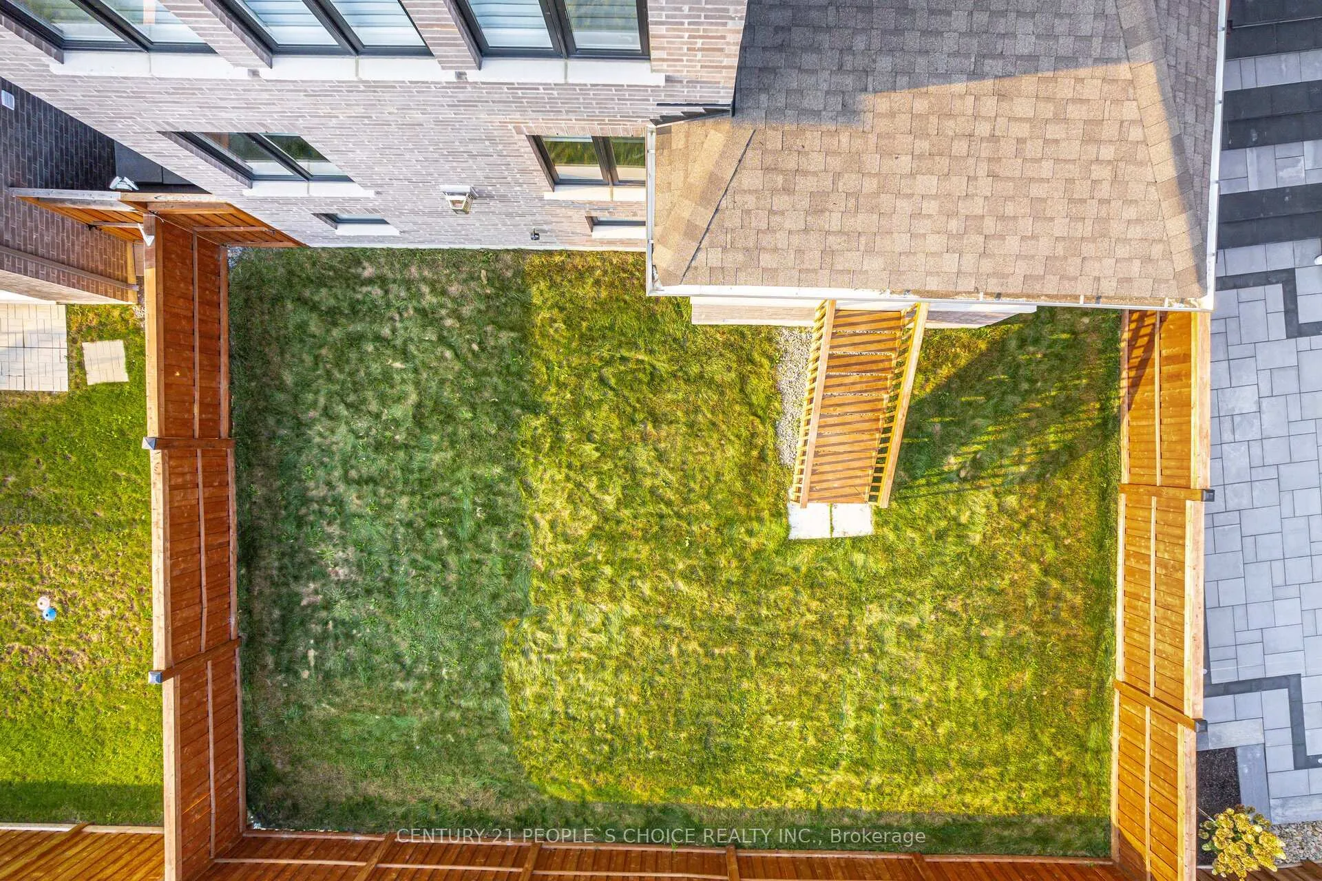 Photo 43 of 224 Bellefond Street, Vaughan, Kleinburg — HOMEH