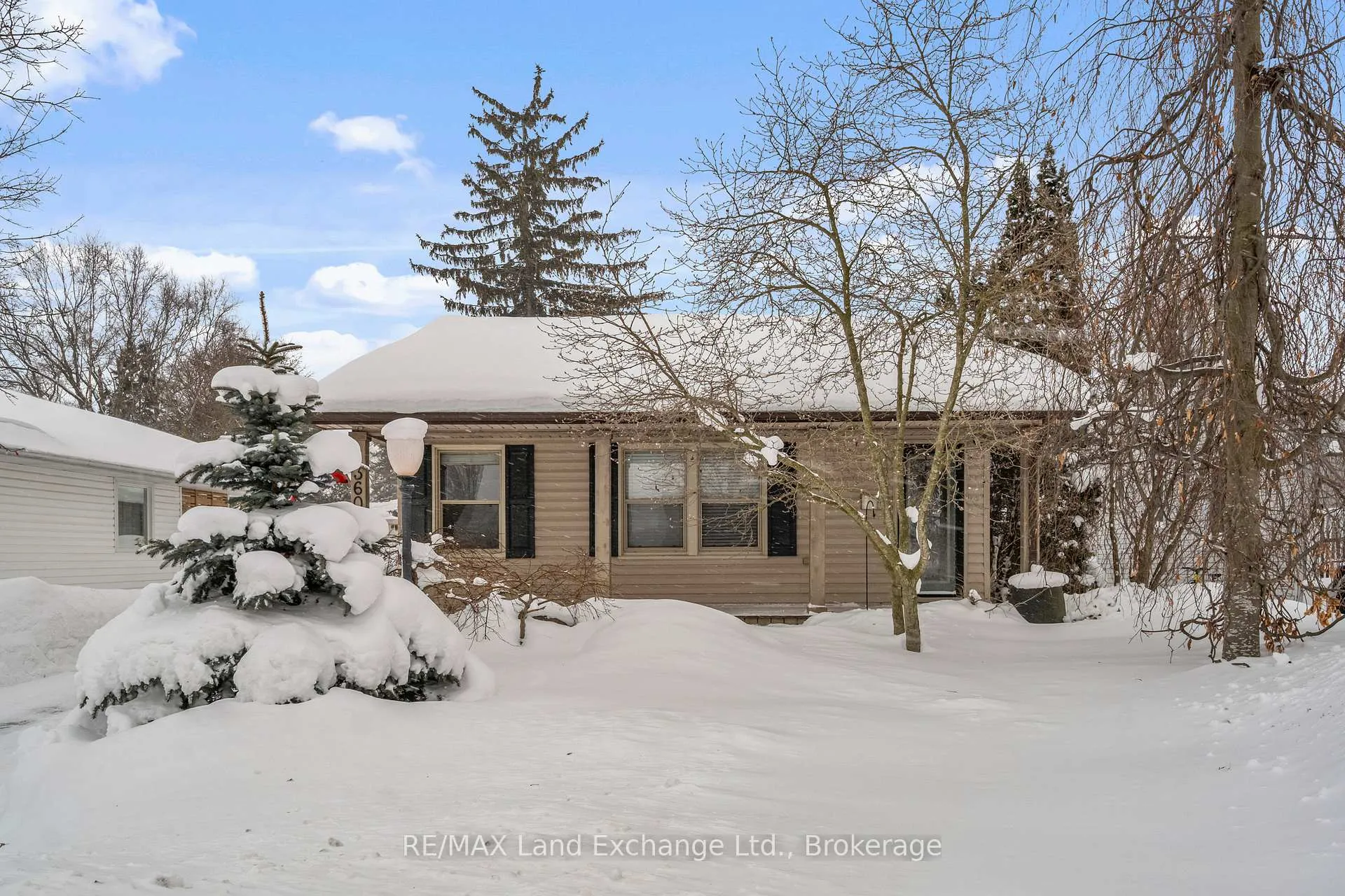 Photo 1 of 360 Boulton Street, Minto — HOMEH