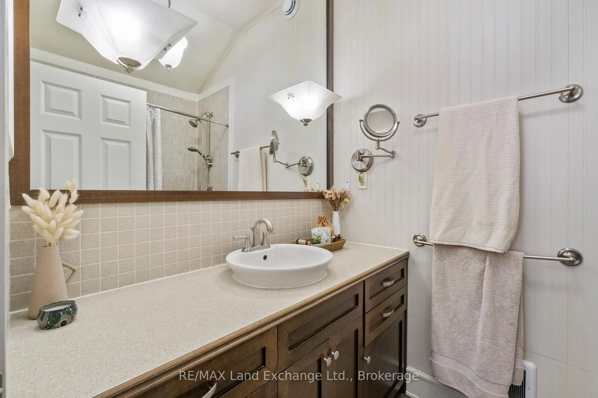 Photo 15 of 360 Boulton Street, Minto — HOMEH