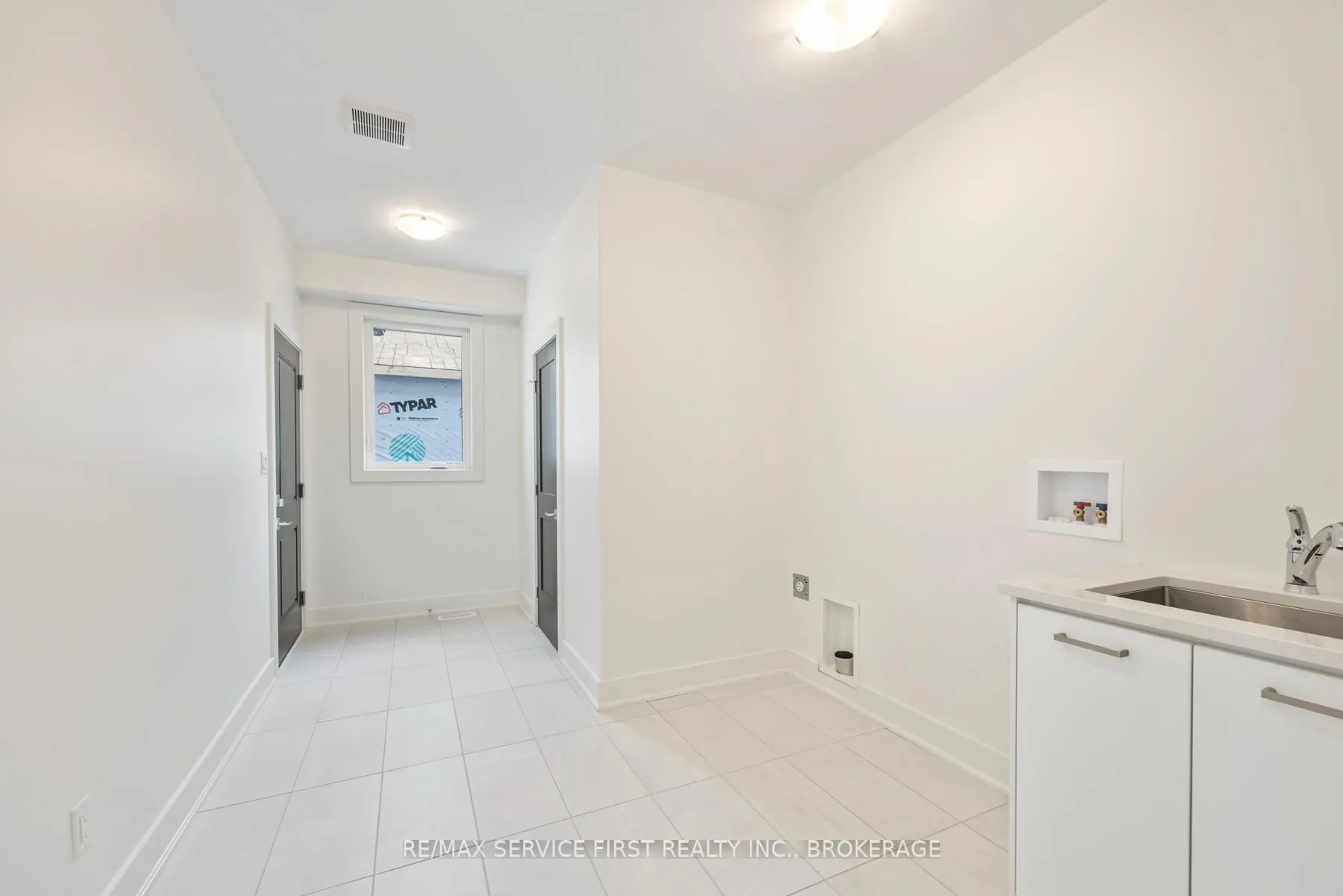 Photo 10 of 1700 Monica Drive, Kingston, City Northwest — HOMEH