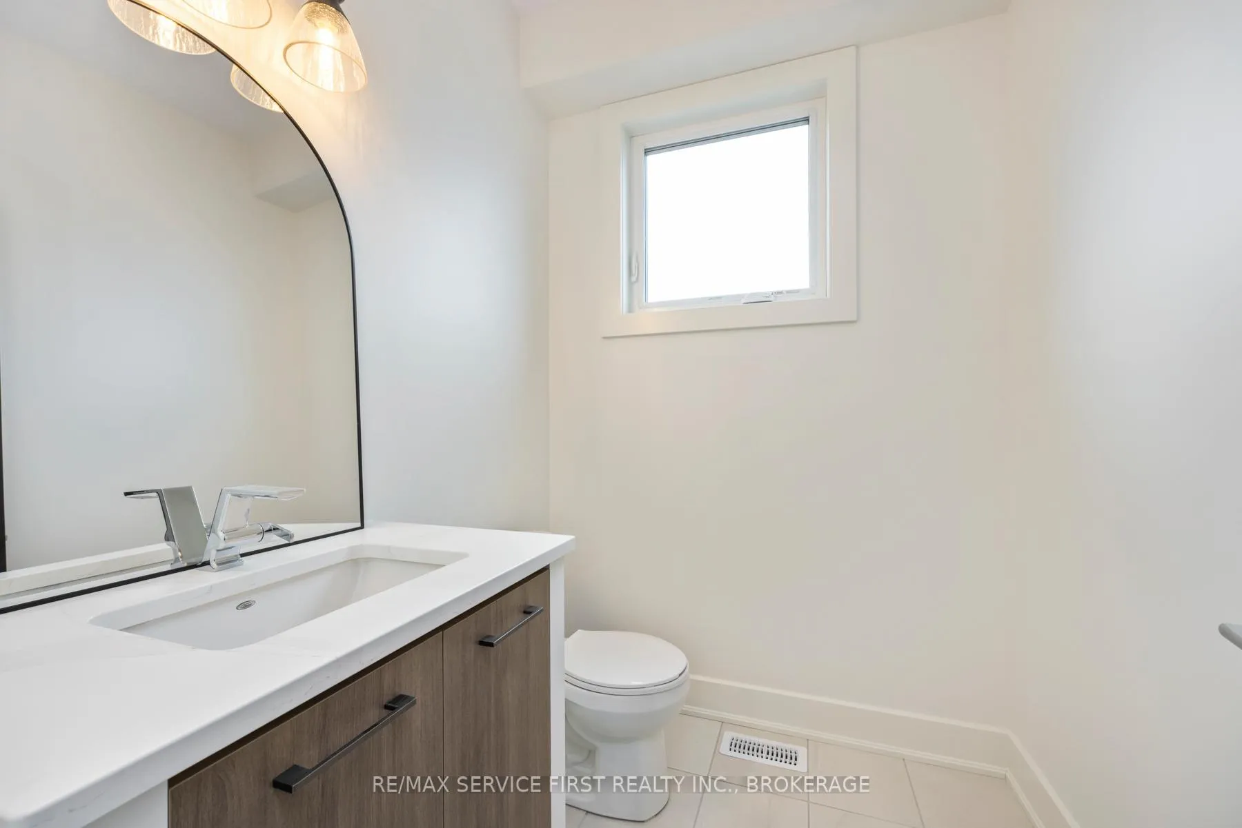 Photo 12 of 1700 Monica Drive, Kingston, City Northwest — HOMEH