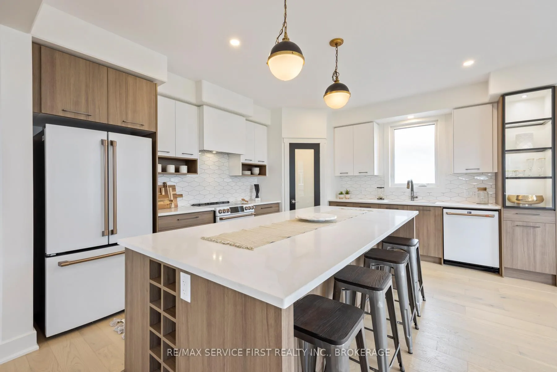 Photo 19 of 1700 Monica Drive, Kingston, City Northwest — HOMEH