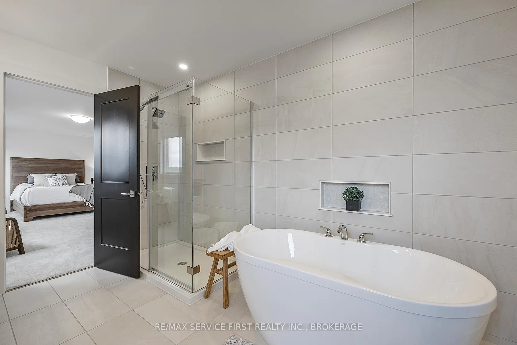 Photo 36 of 1700 Monica Drive, Kingston, City Northwest — HOMEH